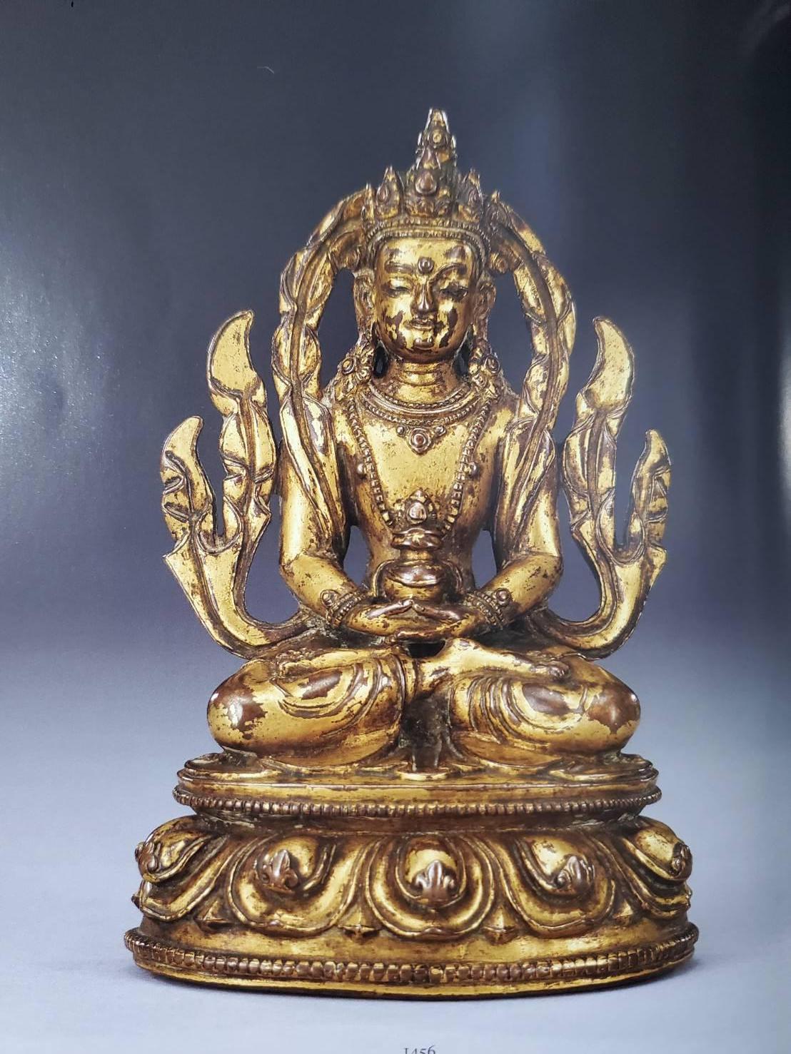Gold Ornaments of Antique Chinese Buddha Statues / 17th-19th Centuries For Sale 11