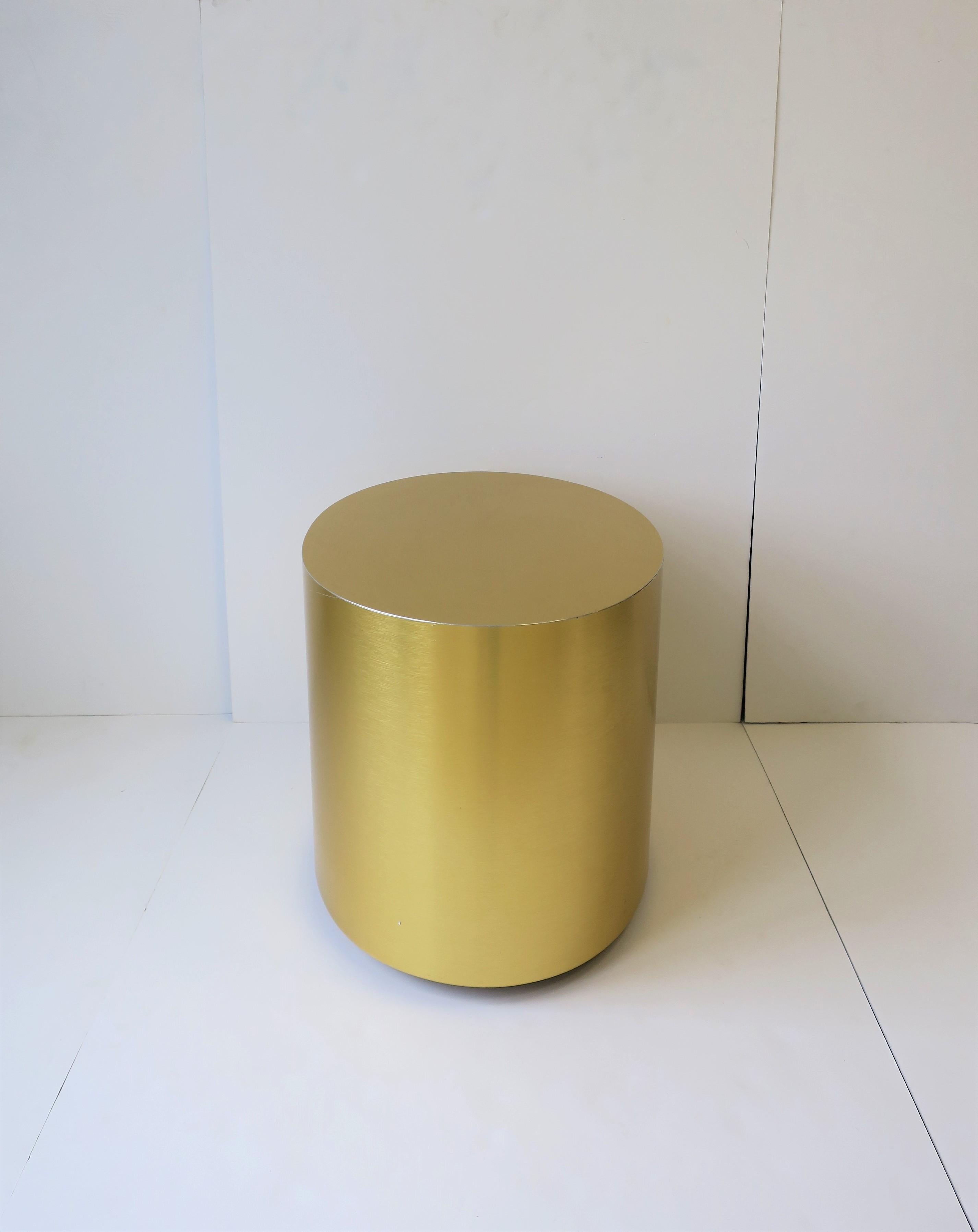 Brushed Gold Oval Metal Side or Cocktail Table In Good Condition In New York, NY