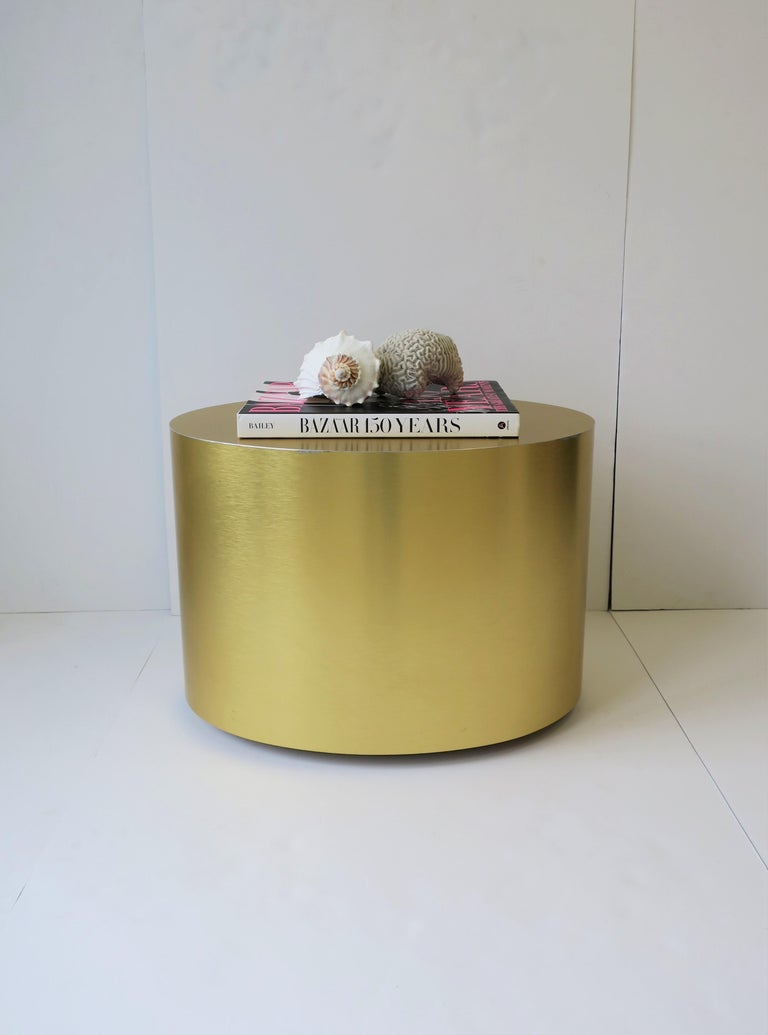 Gold Oval Side or Cocktail Table For Sale at 1stdibs