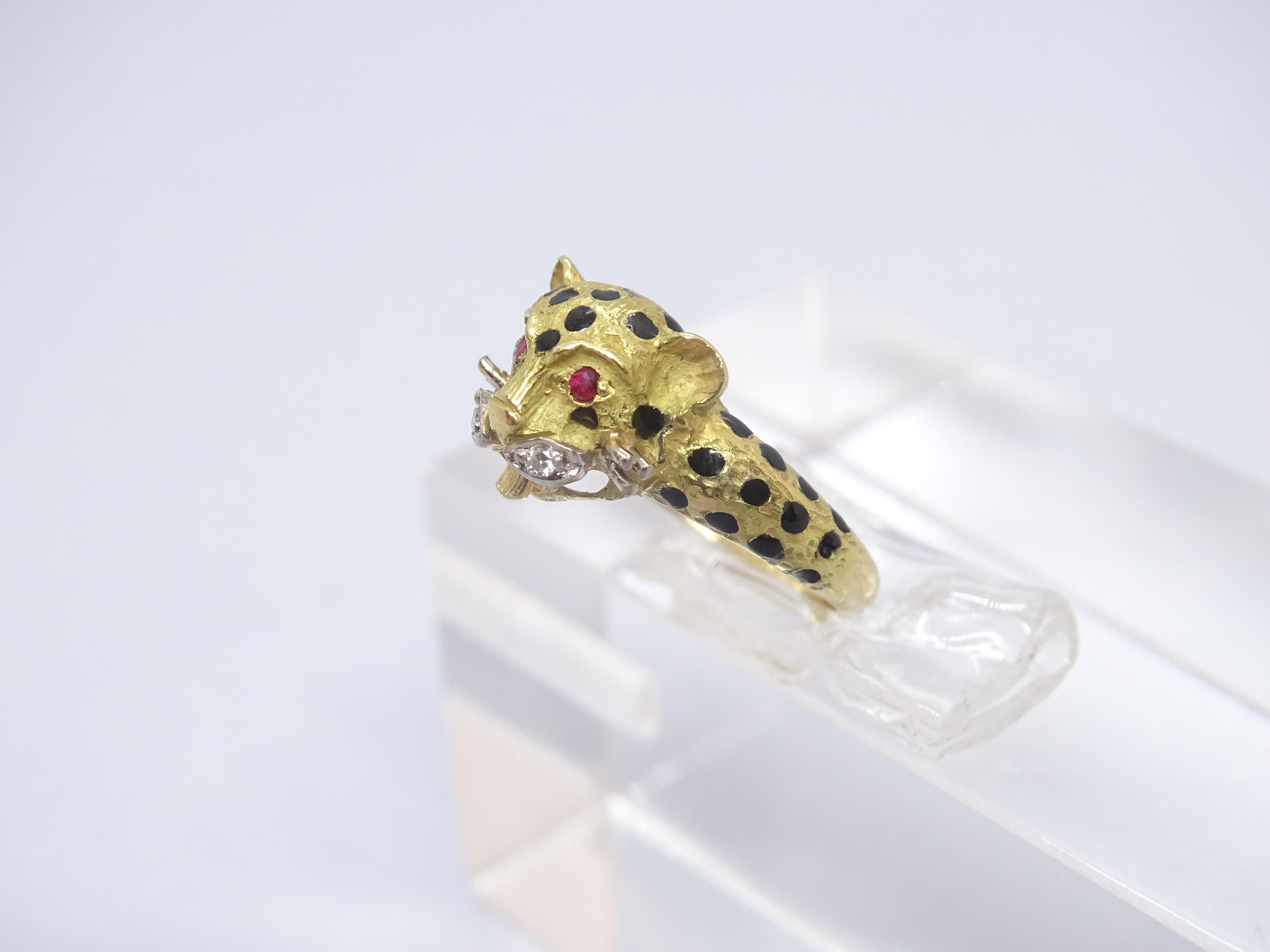 Gold Panther Ring after Cartier Maison , diamands, ruby 7