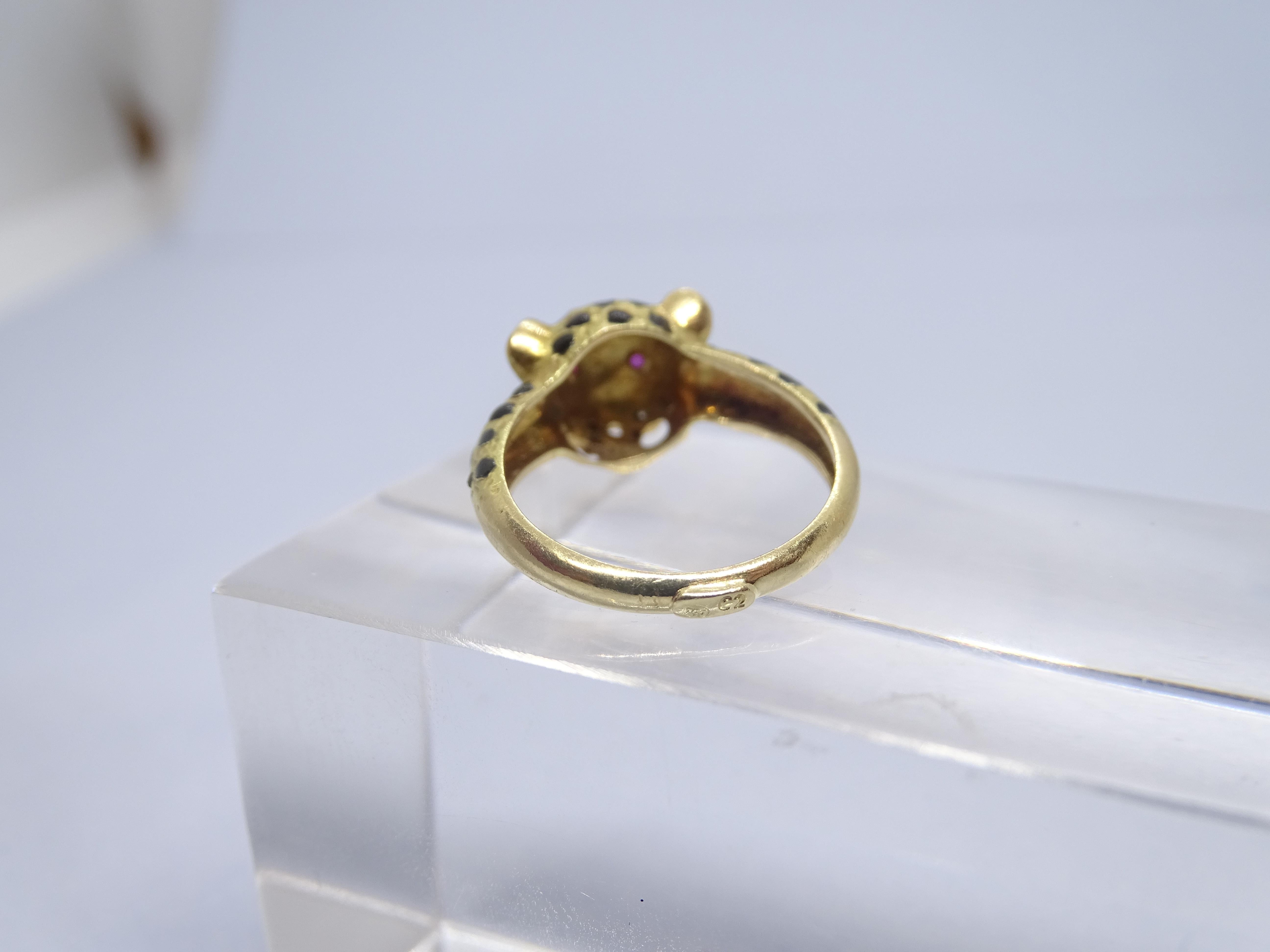 Gold Panther Ring after Cartier Maison , diamands, ruby 12