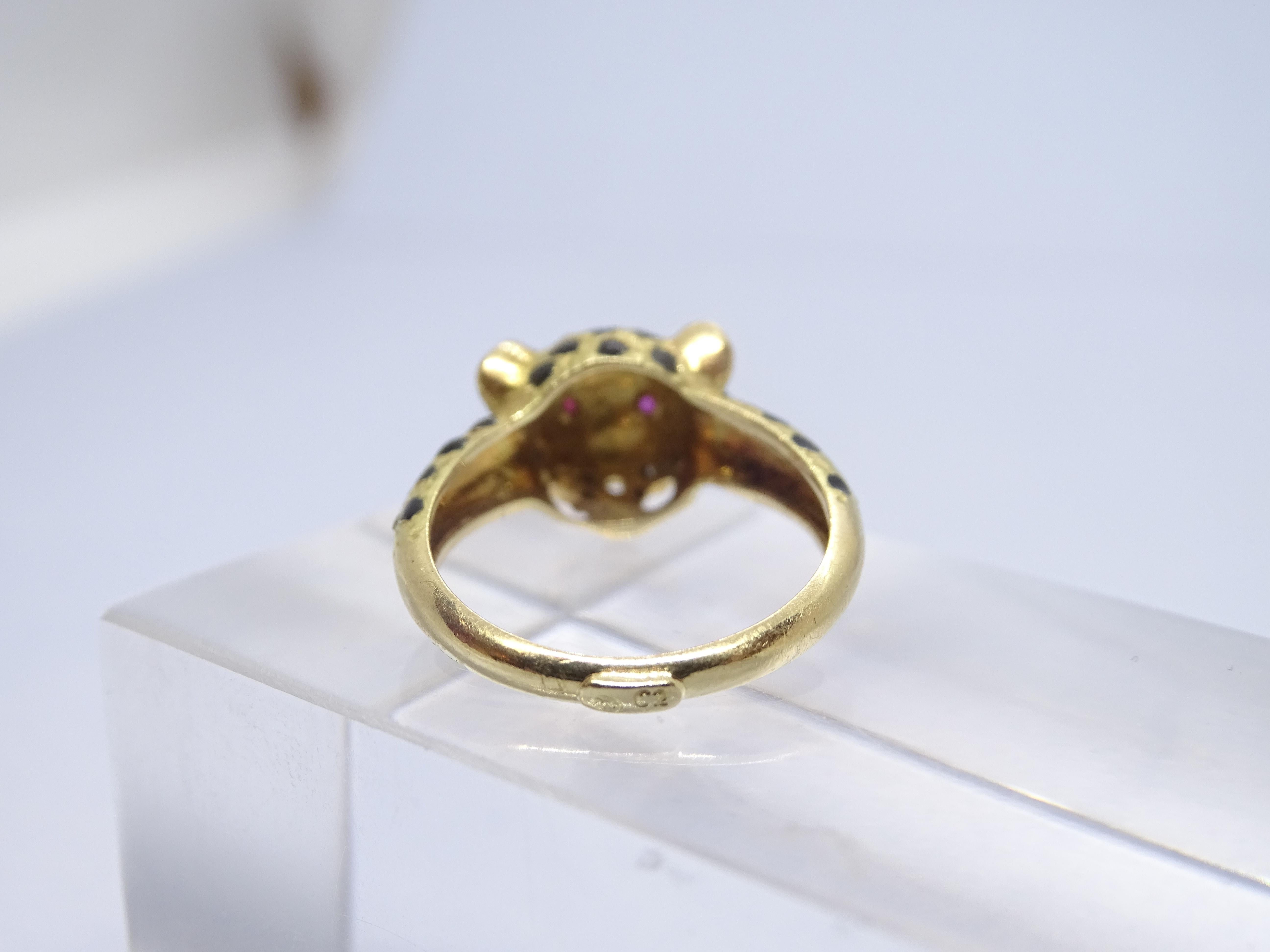Gold Panther Ring after Cartier Maison , diamands, ruby 14