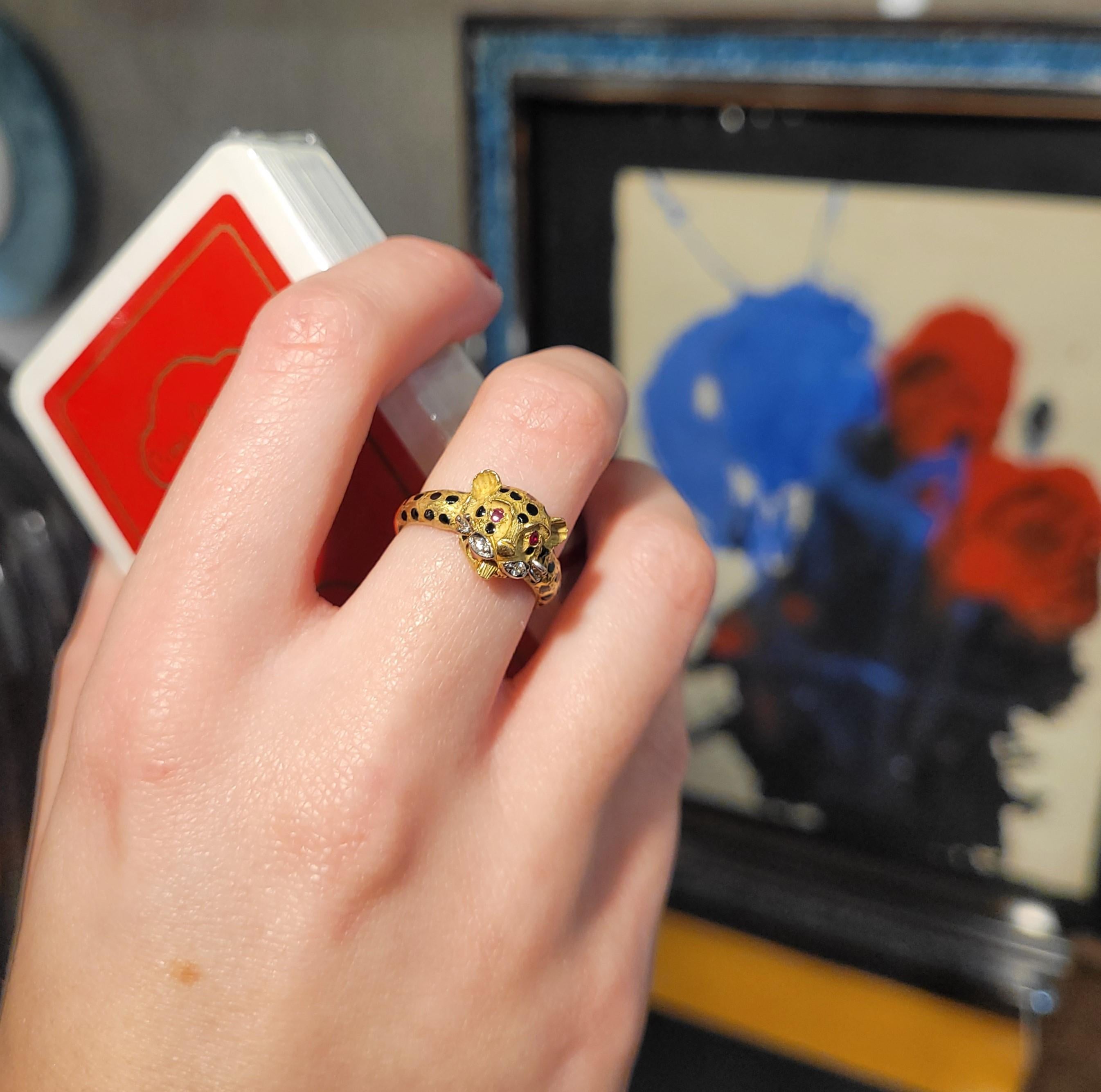 Brilliant Cut Gold Panther Ring after Cartier Maison , diamands, ruby