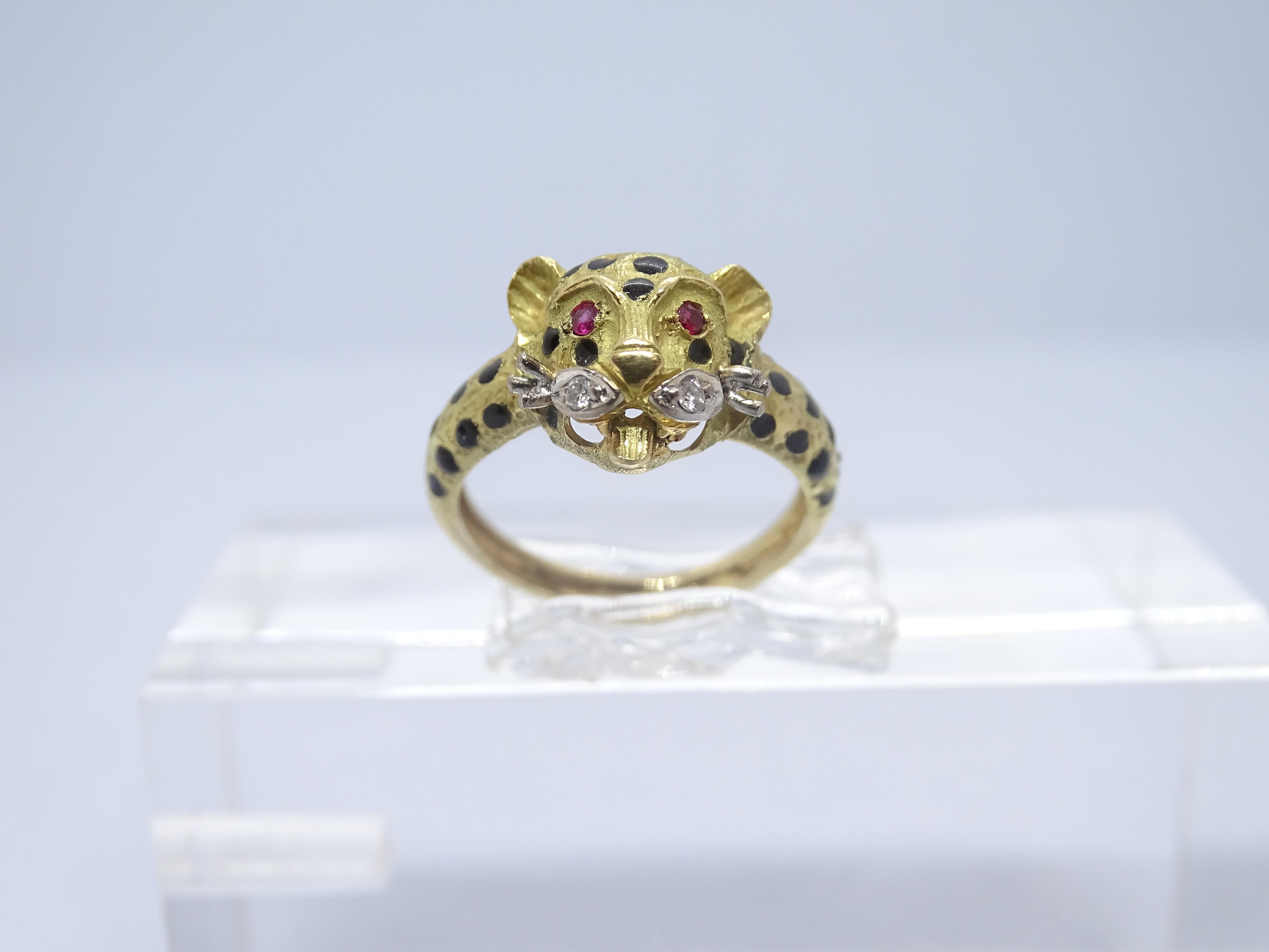 Gold Panther Ring after Cartier Maison , diamands, ruby 1