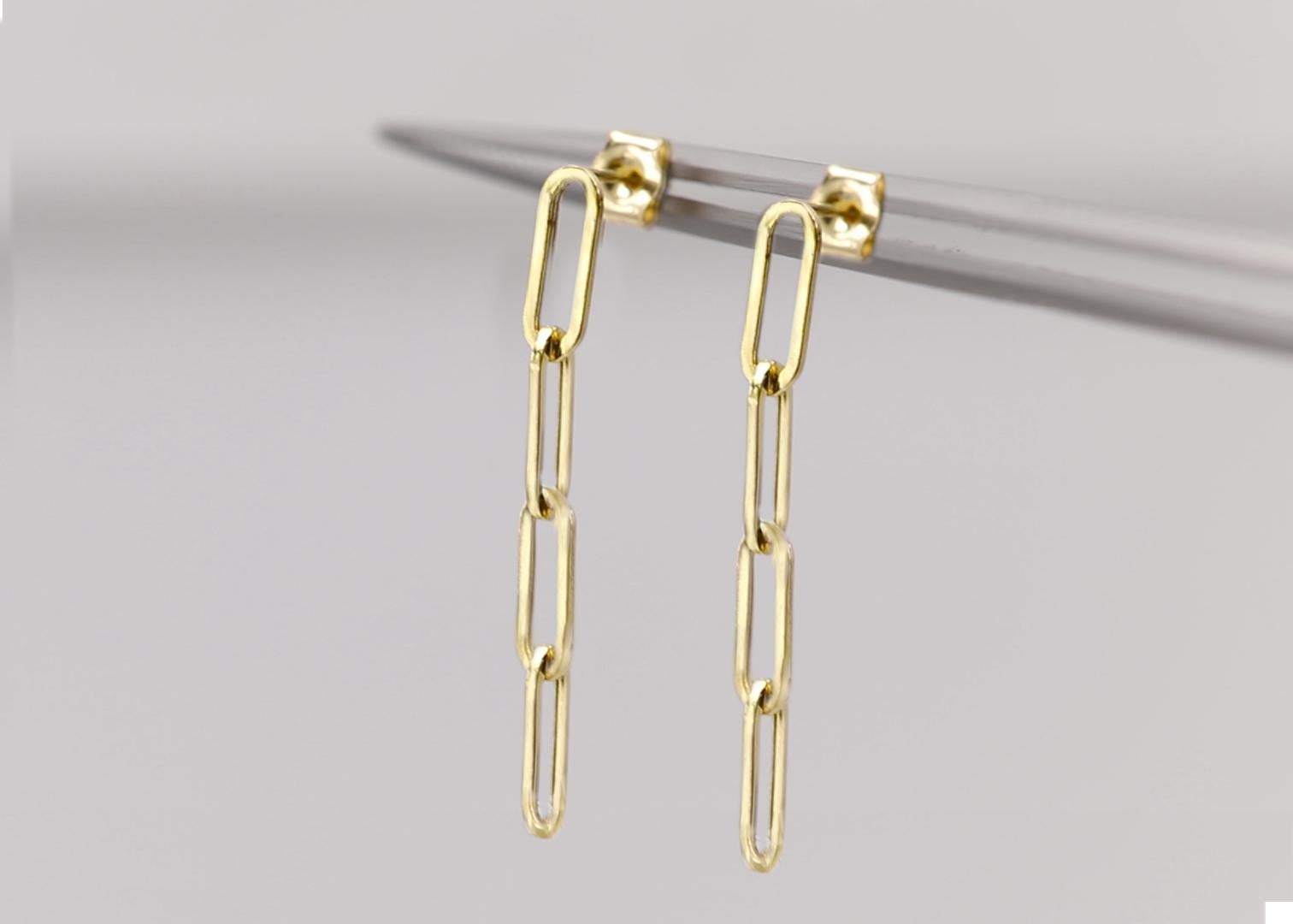 Gold Paperclip Earring 14 Karat Yellow Gold Dangle Earrings In New Condition For Sale In Brooklyn, NY