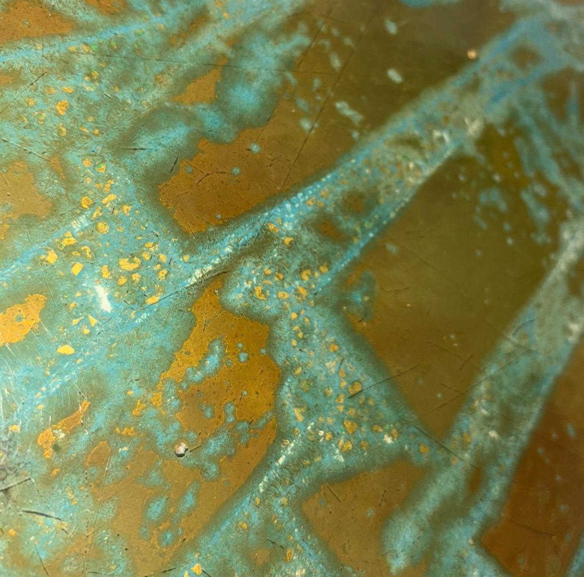 Tavolo da ingresso/centro italiano in lamina colorata Eglomise oro e patina in vendita 3