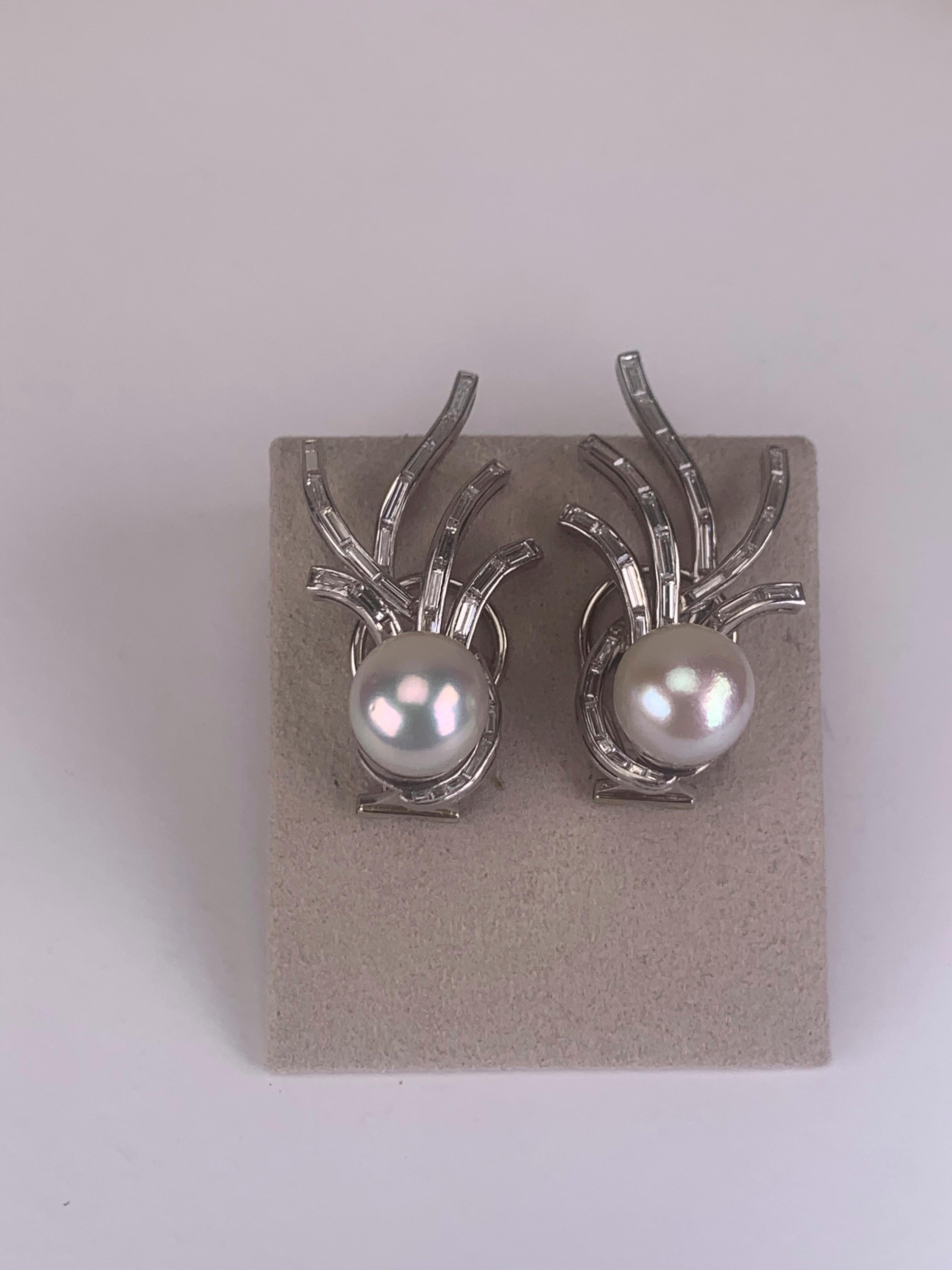 Gold, pearl and diamond earrings in vendita 1