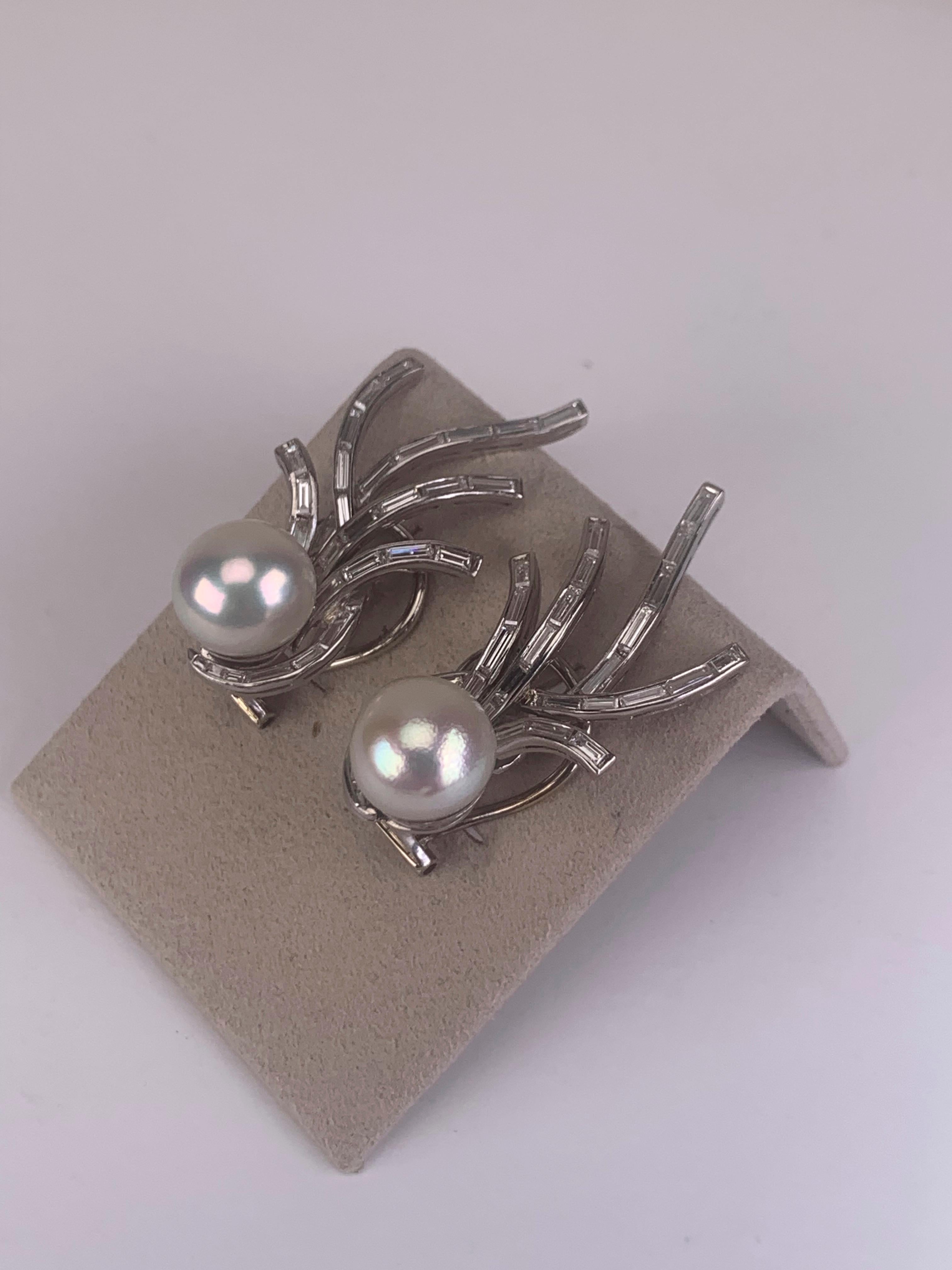 Gold, pearl and diamond earrings in vendita 2
