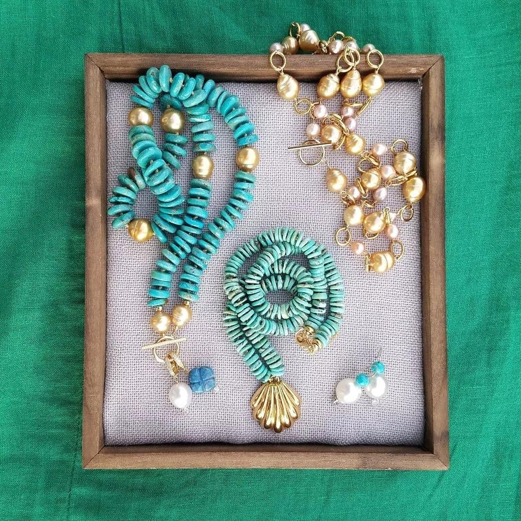 Collana di perle d'oro e turchesi in vendita 3