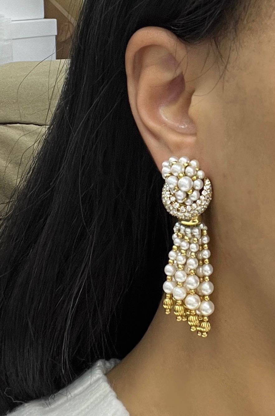 Gold Pearl Dangling Earrings For Sale 2
