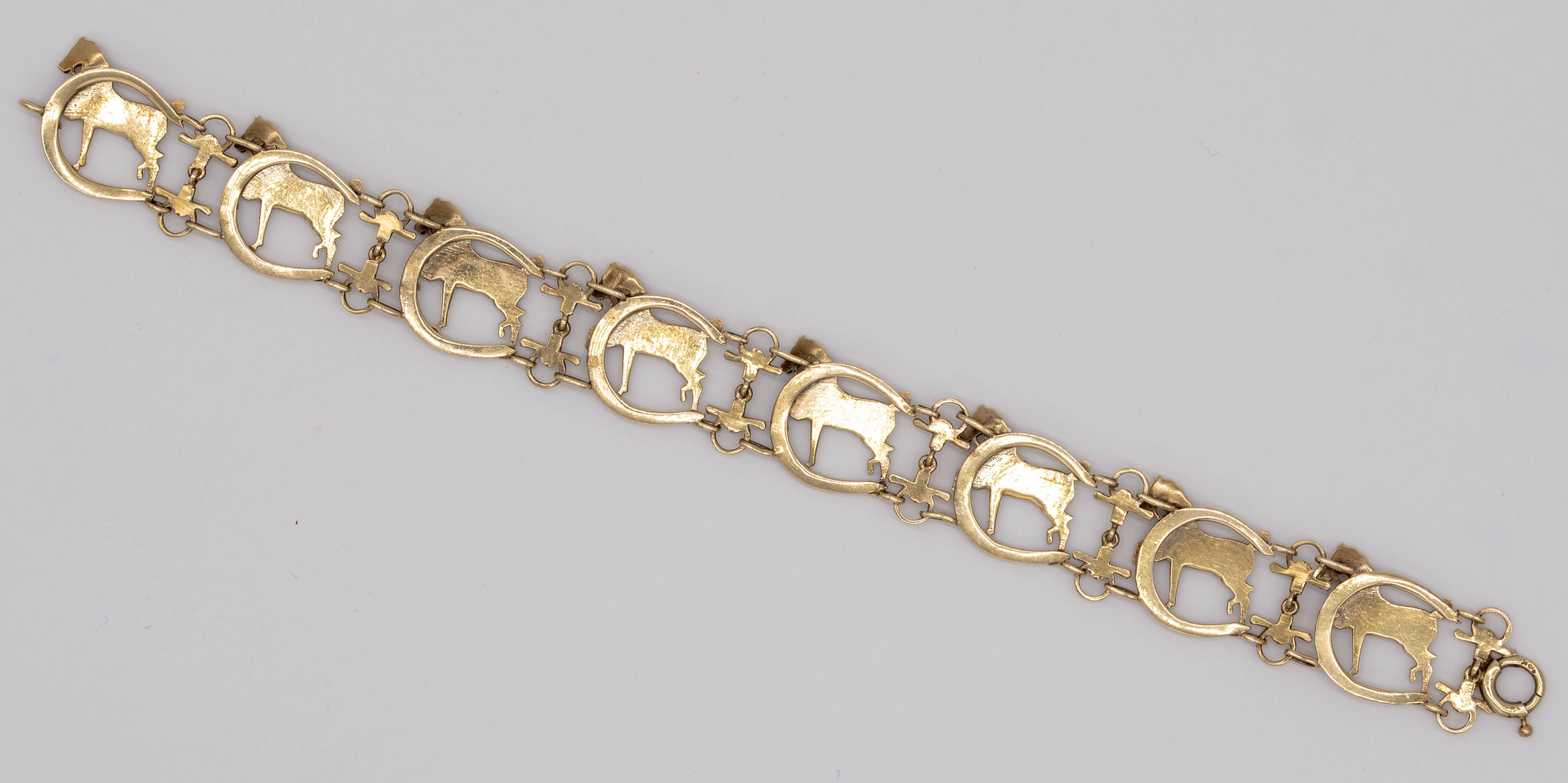 Gold Pearl Prancing Show Horse Bracelet In Good Condition For Sale In New York, NY