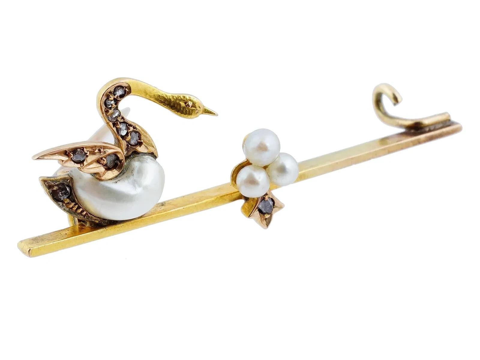 Gold Pearls Sculptural Swan Design Jewelry Brooch For Sale 1