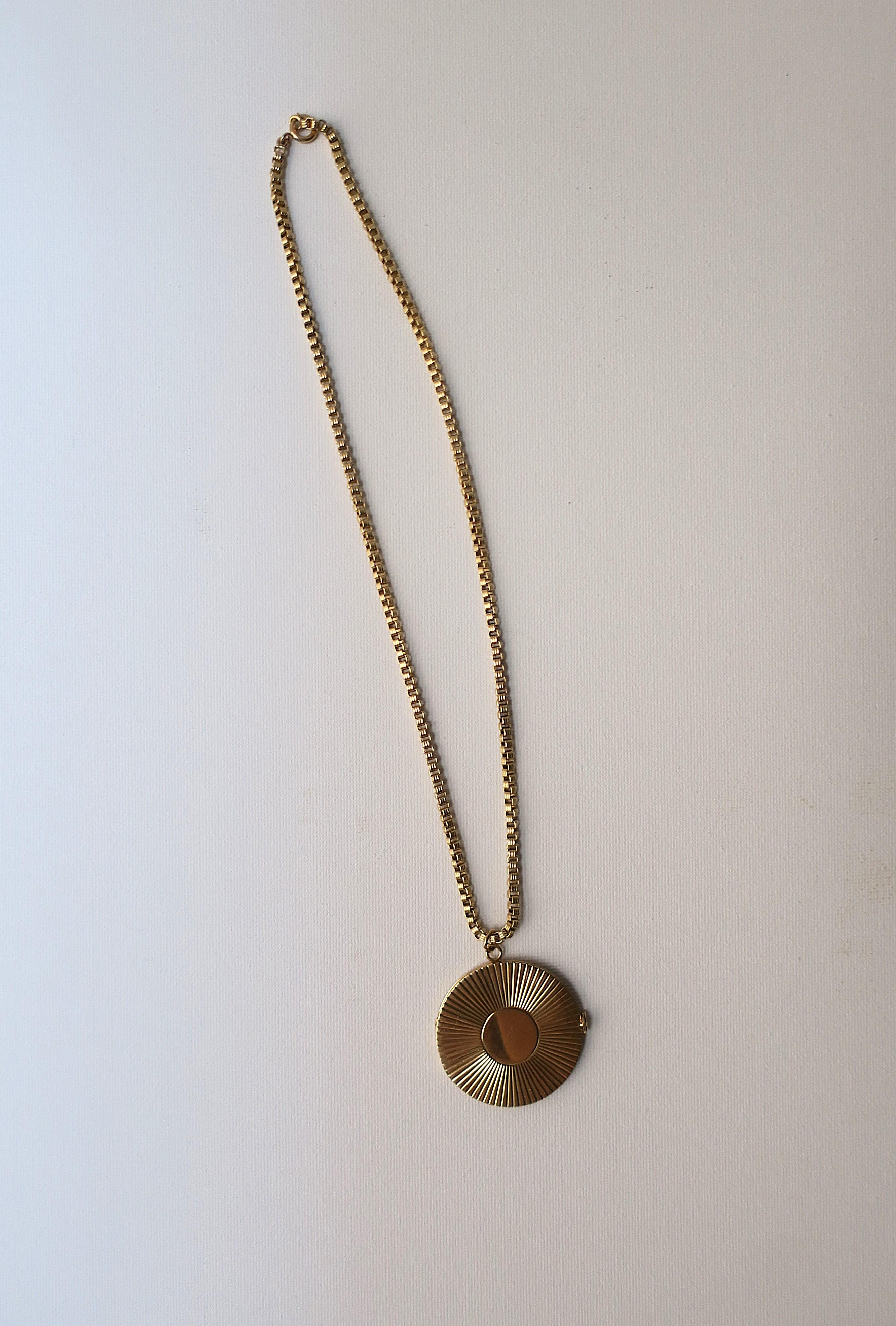 Gold Pendant Locket Box Link Chain Necklace Attrib. Tiffany & Co. For Sale 1
