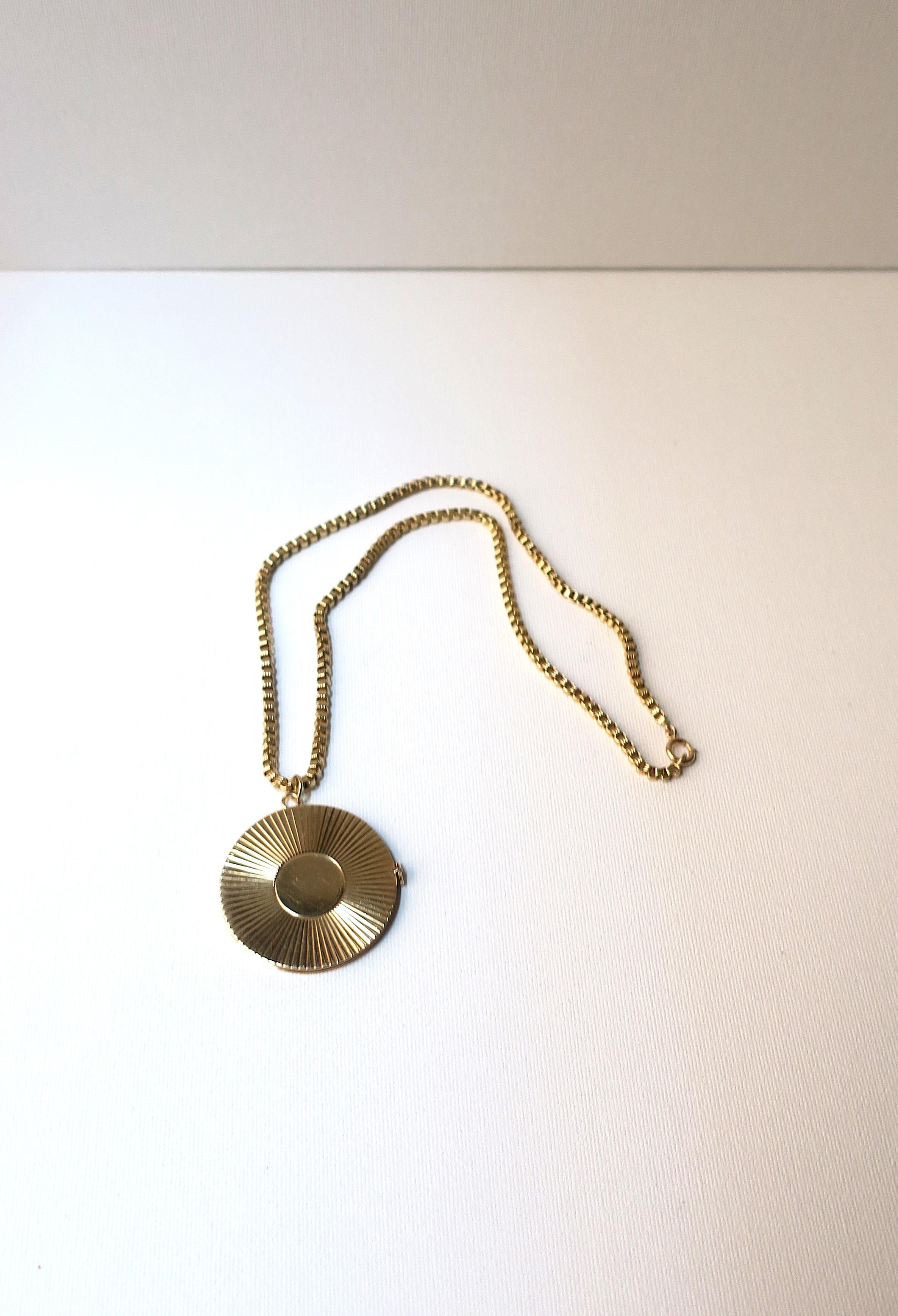 Gold Pendant Locket Box Link Chain Necklace Attrib. Tiffany & Co. For Sale 3
