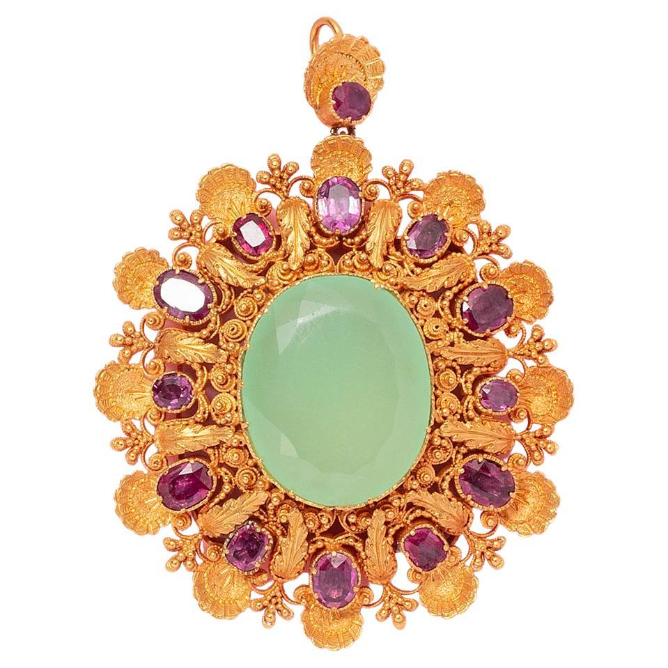 Gold pendant with chrysoprase and rubies For Sale