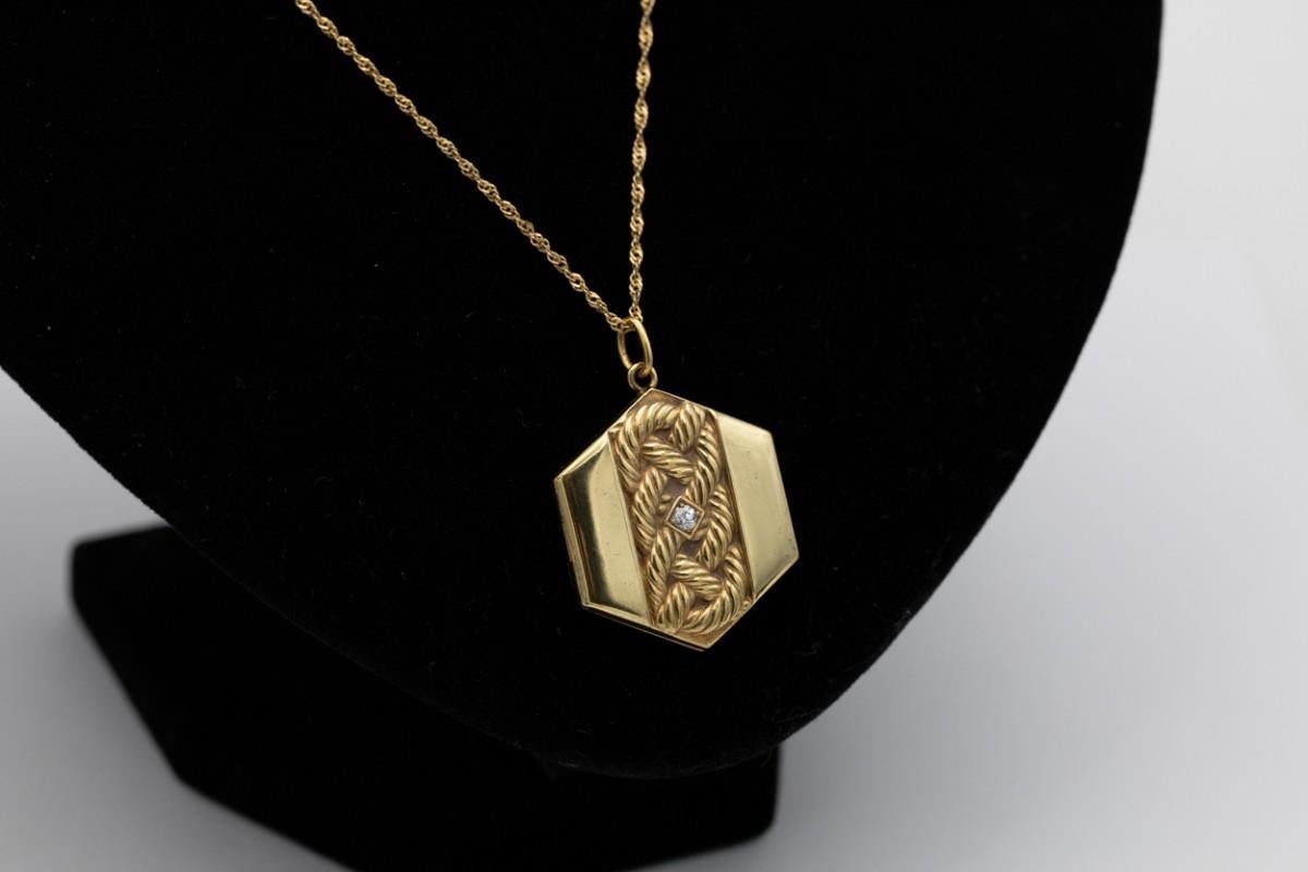 Women's or Men's Gold photo locket medallion with a diamond, Scandinavia, early XX century. For Sale