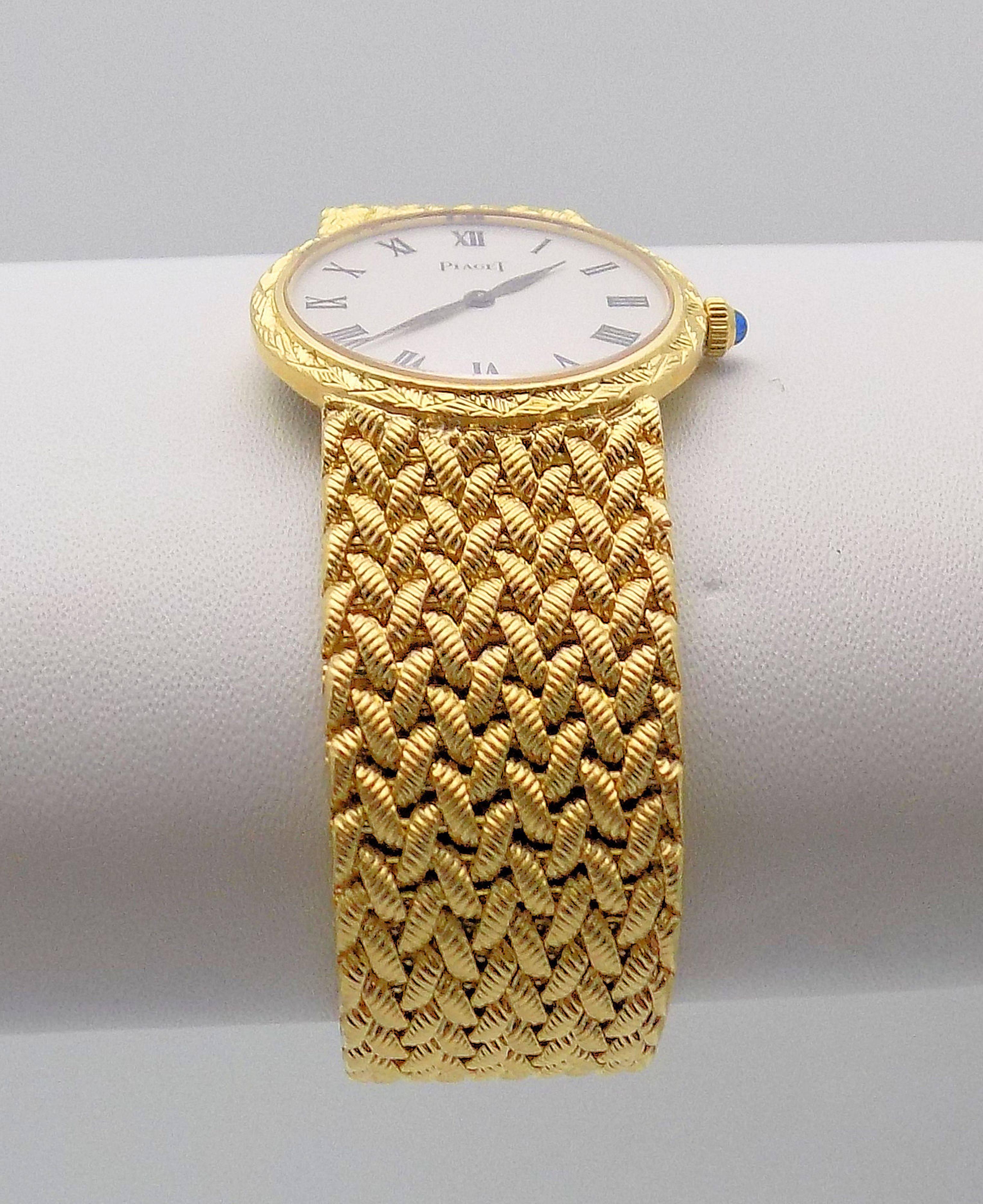 Classic 18 Karat Yellow Gold Piaget Wrist Watch, Woven Bracelet, White Dial, 18 Jewel Movement, 6.5