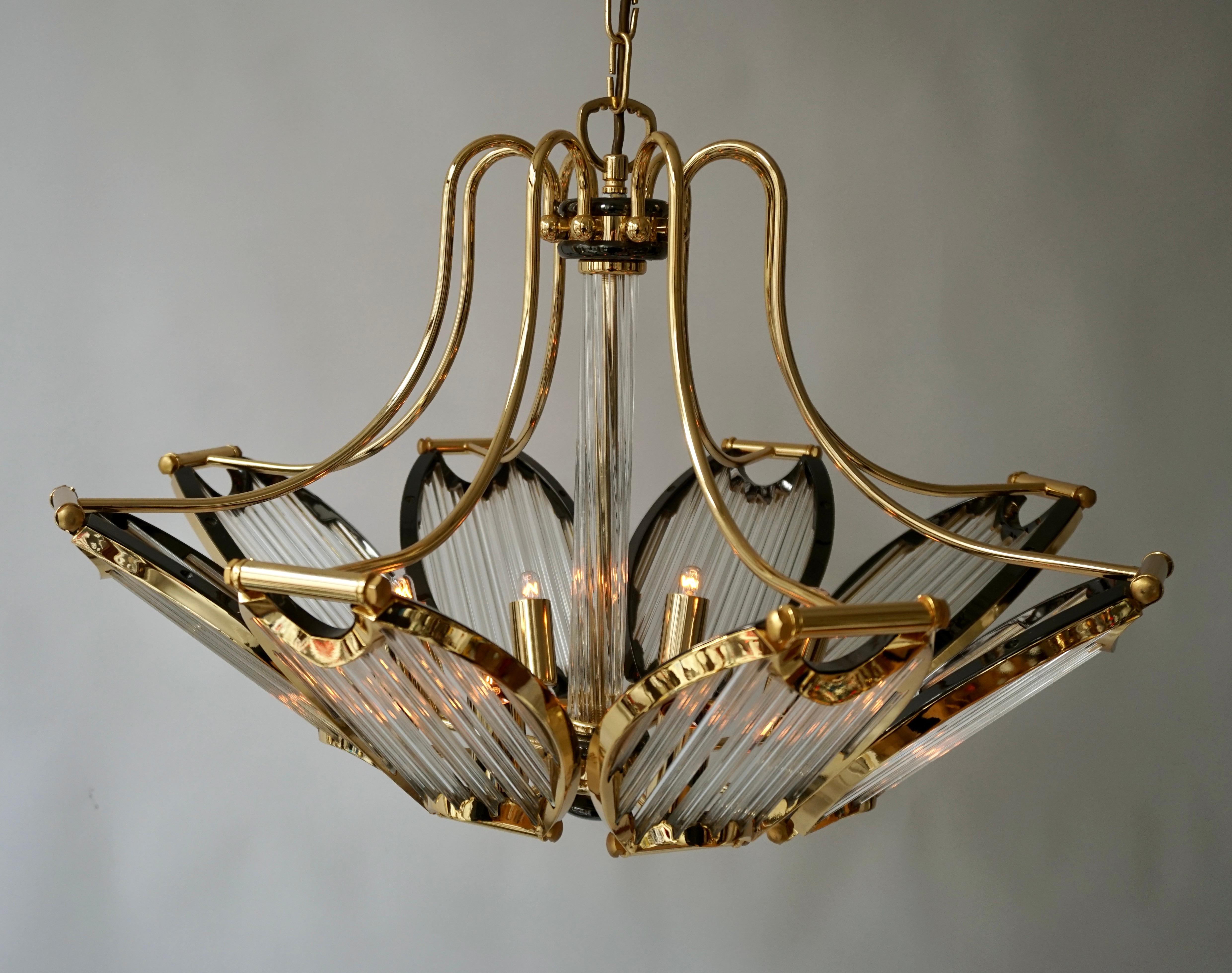 Austriaco Lampadario in vetro placcato oro e cristallo di Bakalowits in vendita