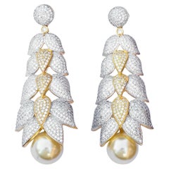 Orecchini a goccia con foglie di perle finte placcate in oro e argento con strass