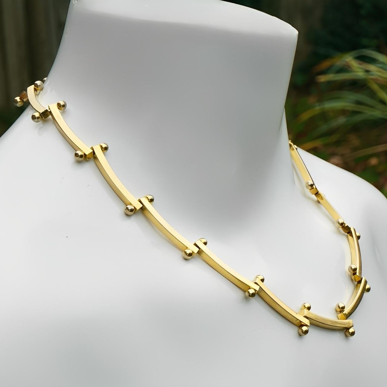Collar de eslabones de bola y barra dorado circa años 80 en Bueno estado para la venta en London, GB