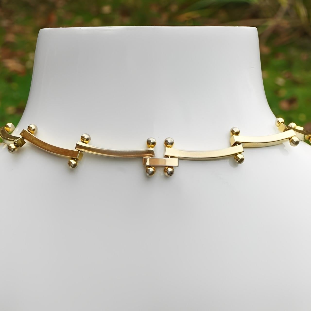 Femenino o masculino Collar de eslabones de bola y barra dorado circa años 80 en venta