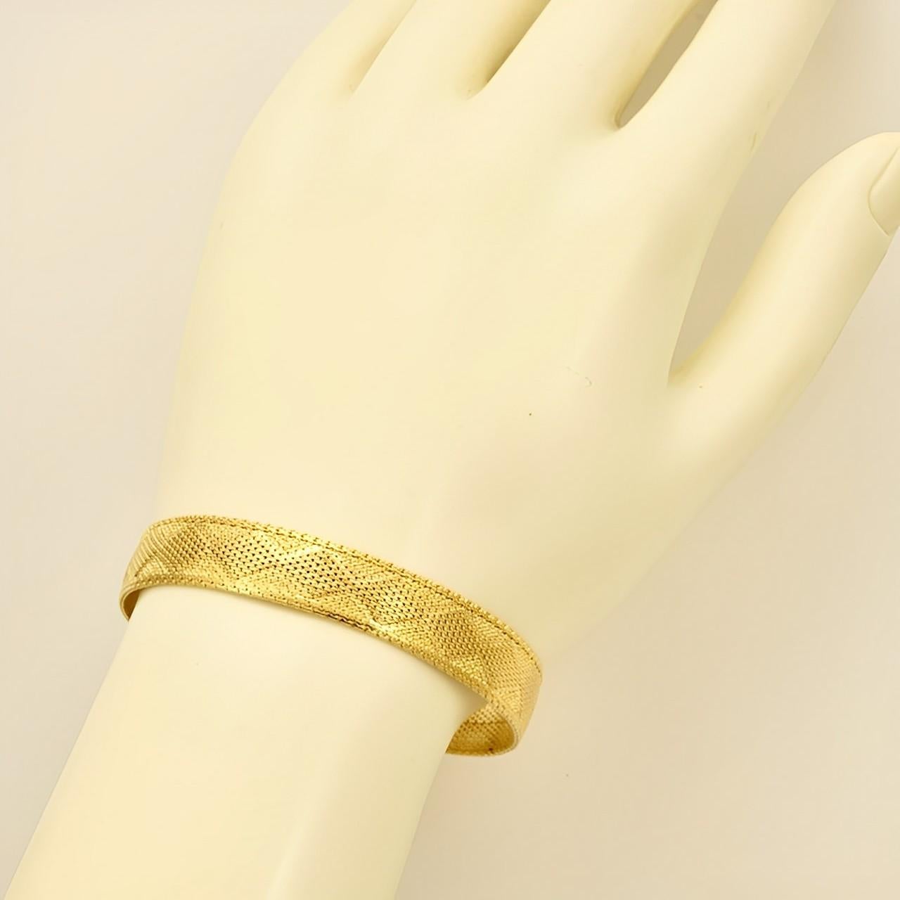 Gold Plated Egyptian Revival Diamond Design Mesh Bracelet circa 1980s 3