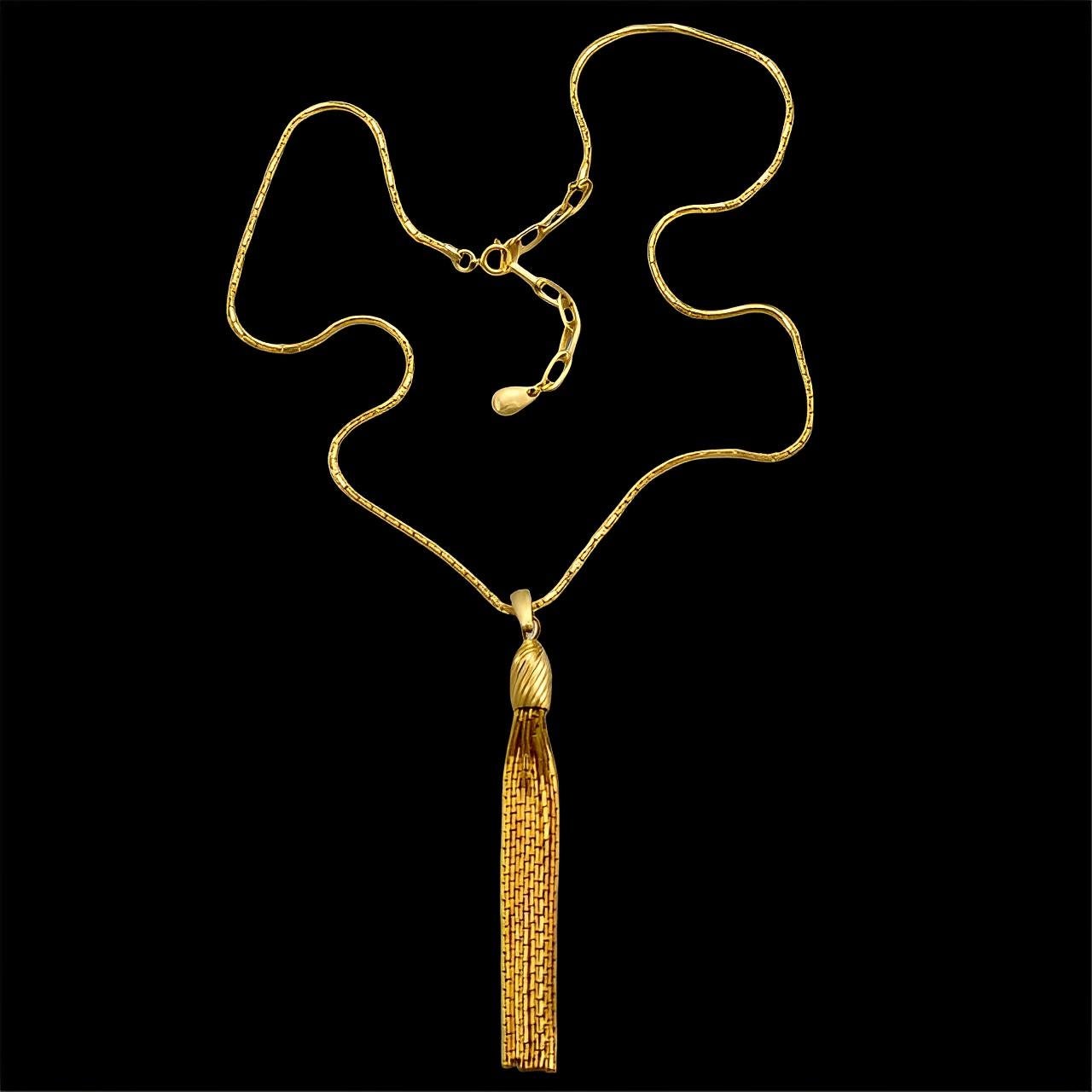 Gold Plated Elongated Box Chain Tassel Necklace circa 1980s For Sale 4
