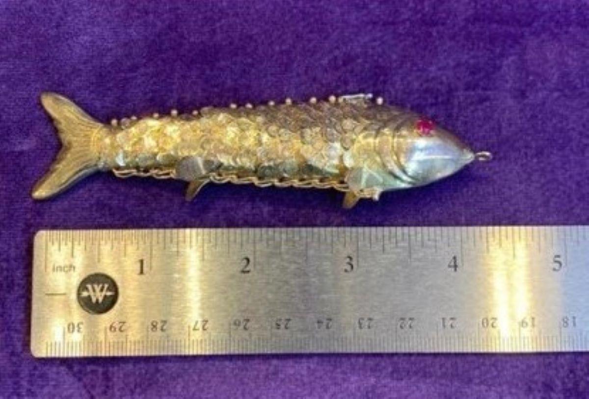 Gold-plated fish pendant & desk object For Sale 5
