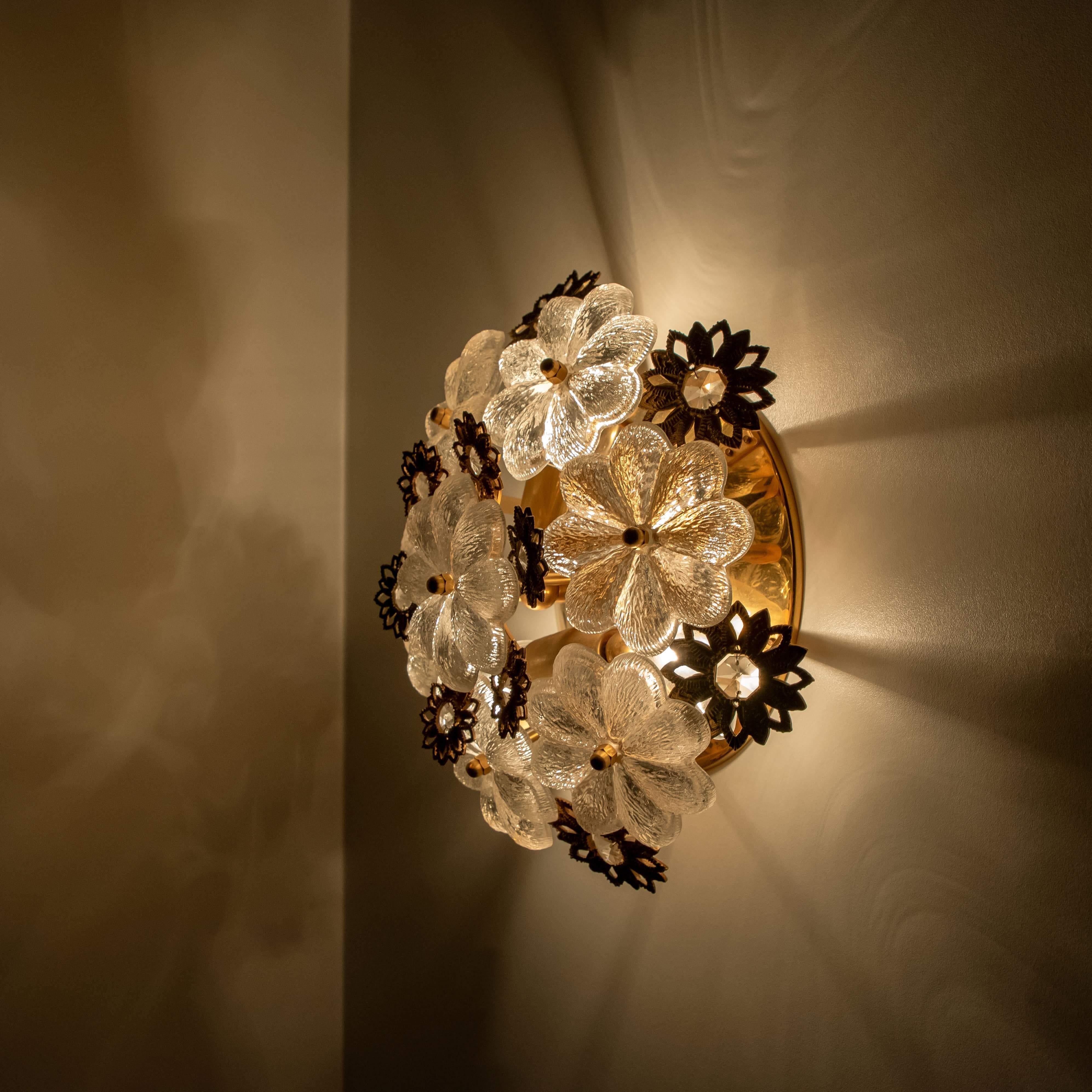 Gold-Plated Flower Wall Light/ Flush Mount by Palwa, 1960s (Messing)