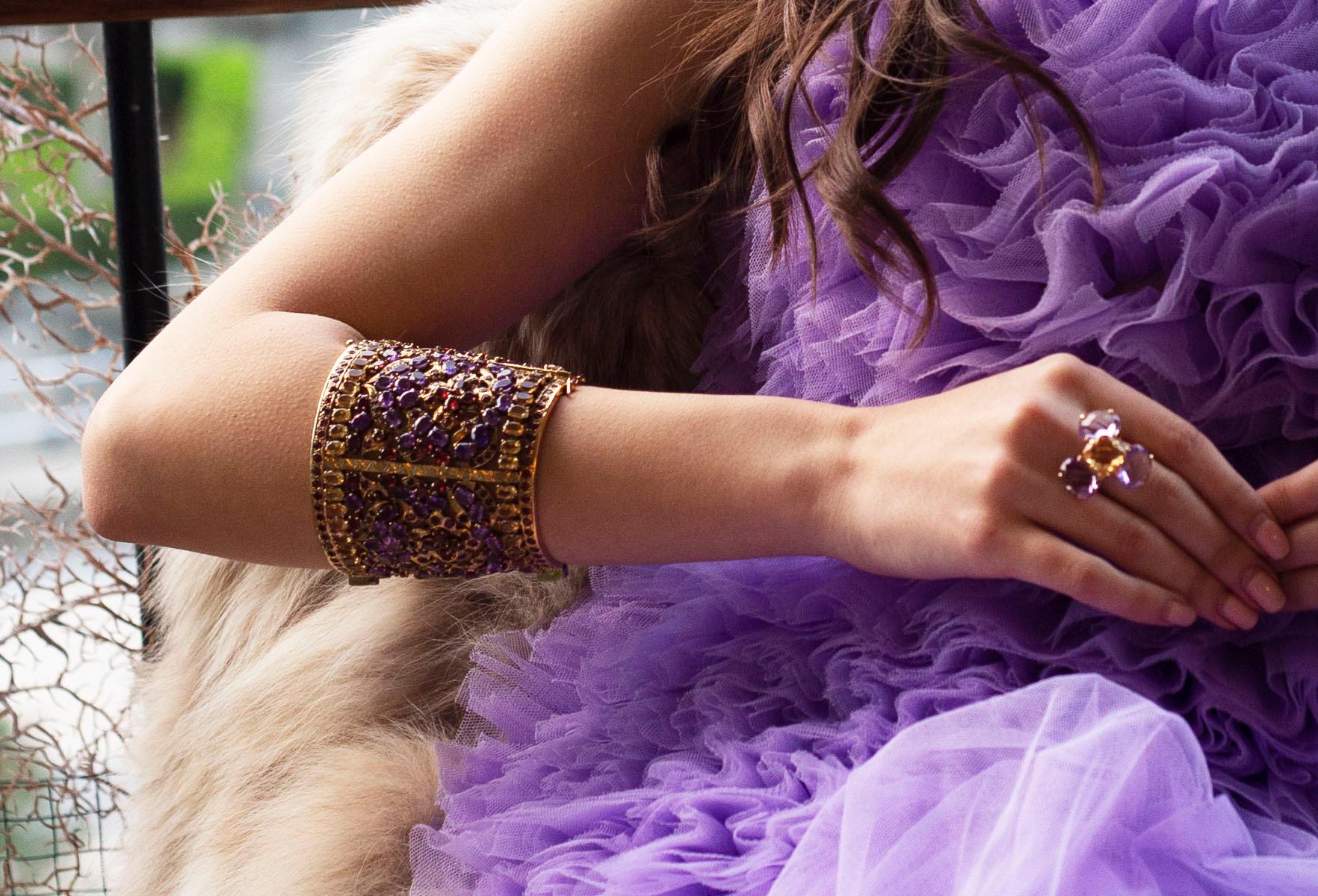 Gold-Plated Indian Cuff Bracelet with Amethysts, Citrines and Granates 4