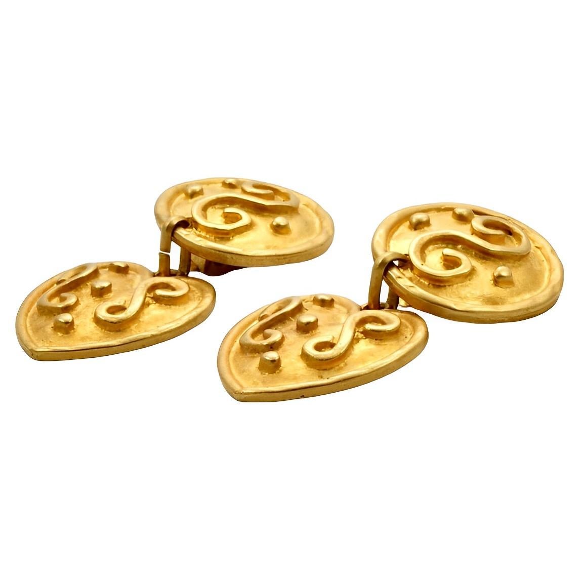 Gold Plated Italian Byzantine Design Heart Clip on Earrings circa 1980s  For Sale 1