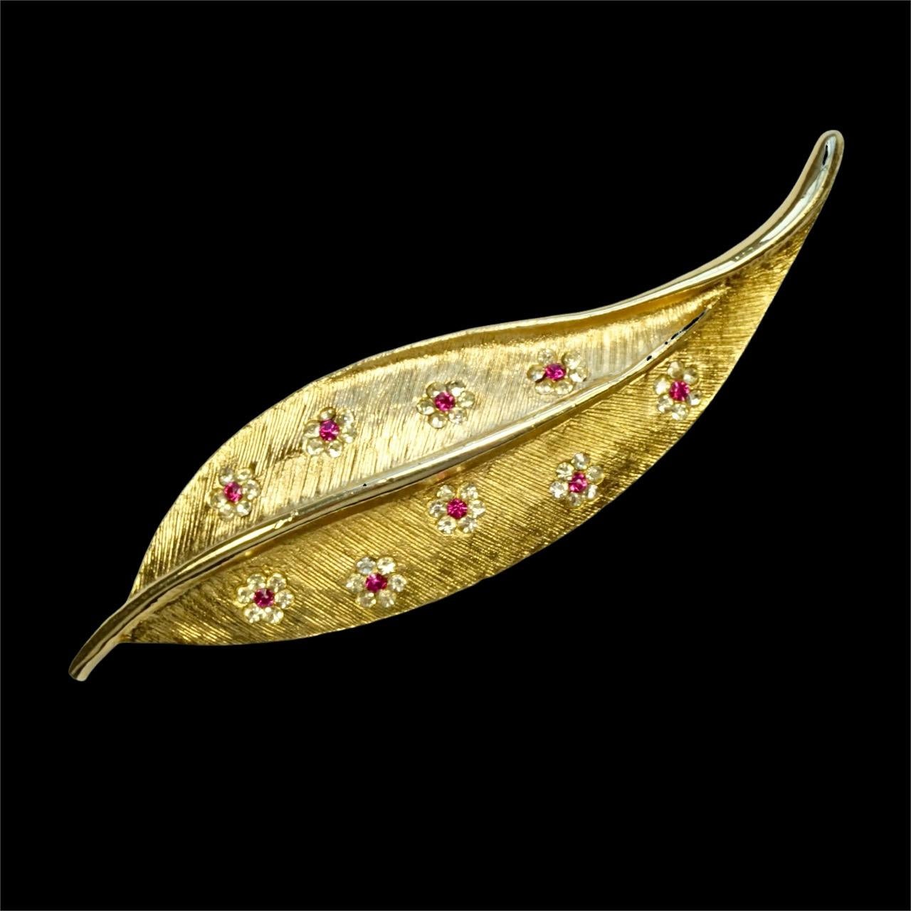 Women's or Men's Gold Plated Leaf Brooch with Pink and Clear Rhinestone Flowers For Sale