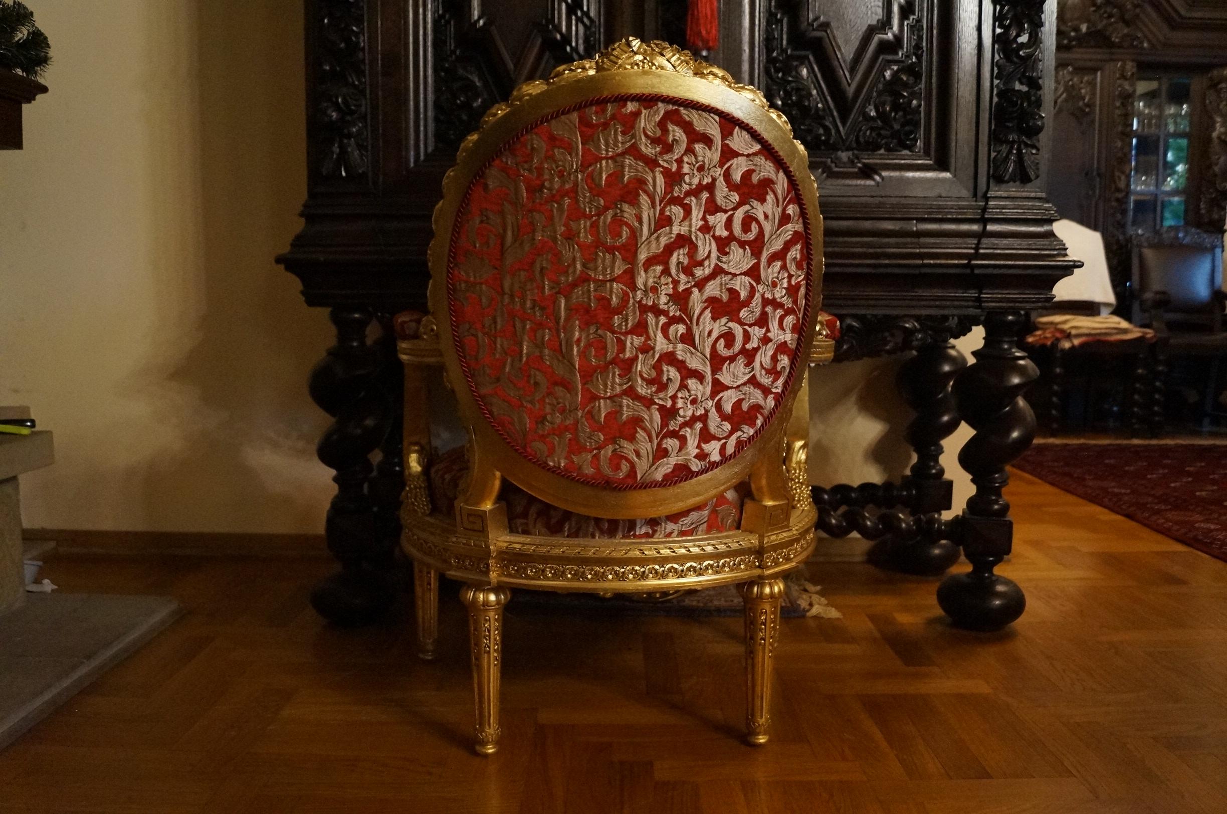 Silla Luis XVI dorada de 1860 en venta 2