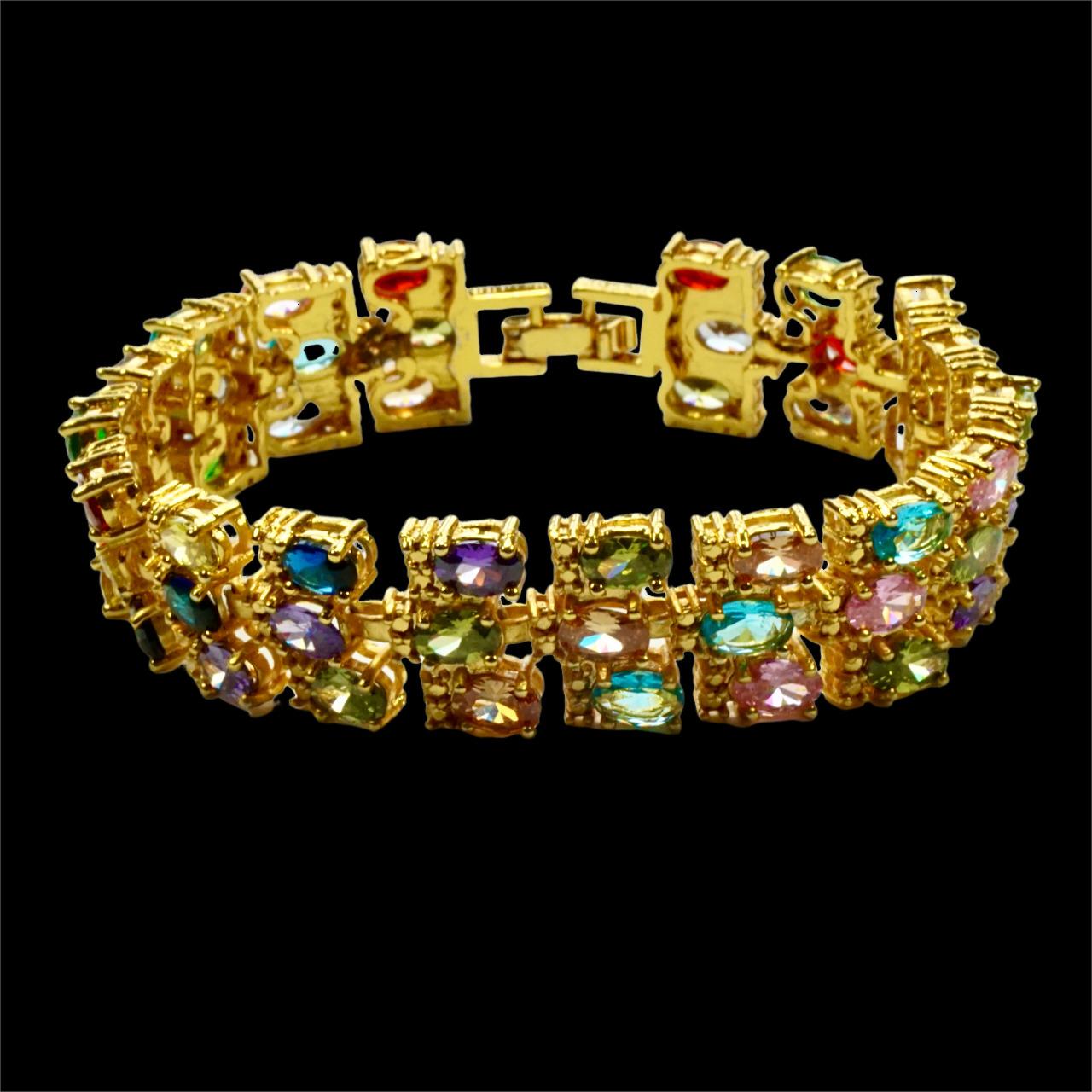 Bracelet à maillons orné d'or et de bijoux en verre multicolores en vente 5
