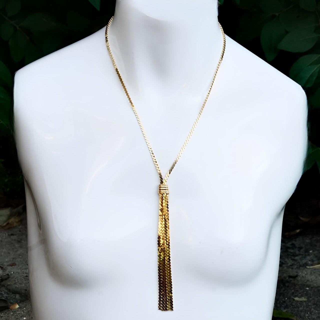 Gold Plated Plaited Serpentine Chain Tassel Necklace circa 1980s For Sale 1