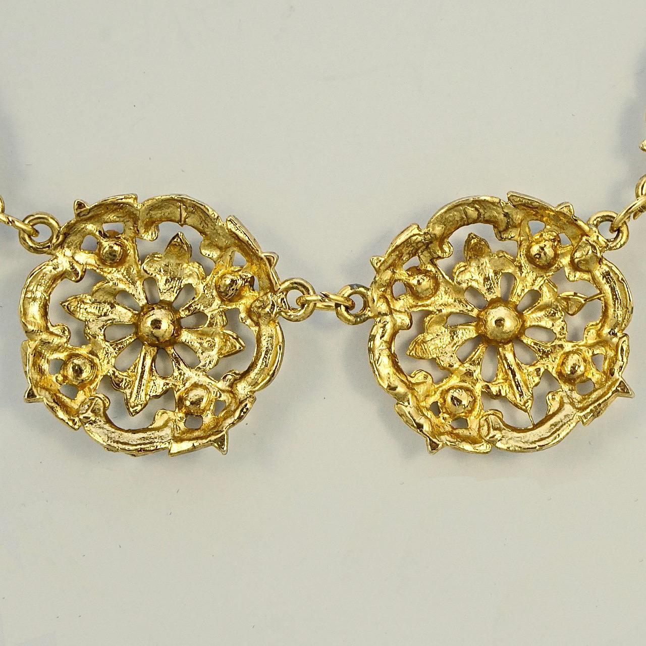 Femenino o masculino Collar estilo renacentista chapado en oro con joyas de cristal circa años 80 en venta