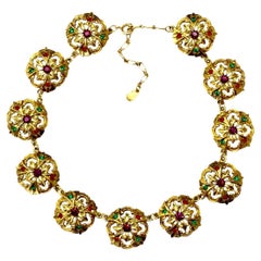 Collier de style Renaissance plaqué or avec bijoux en verre, circa 1980