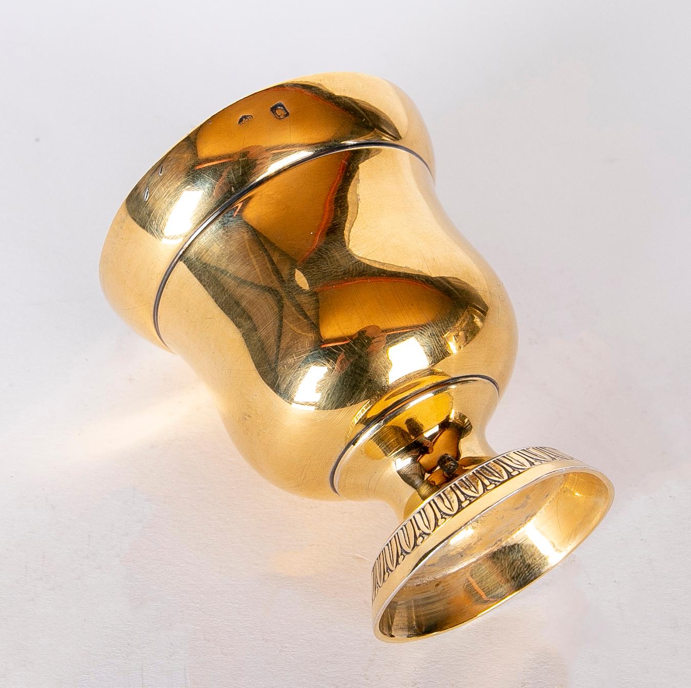 20th Century Gold-Plated Silver Cup with Border Decoration and Original Seal For Sale