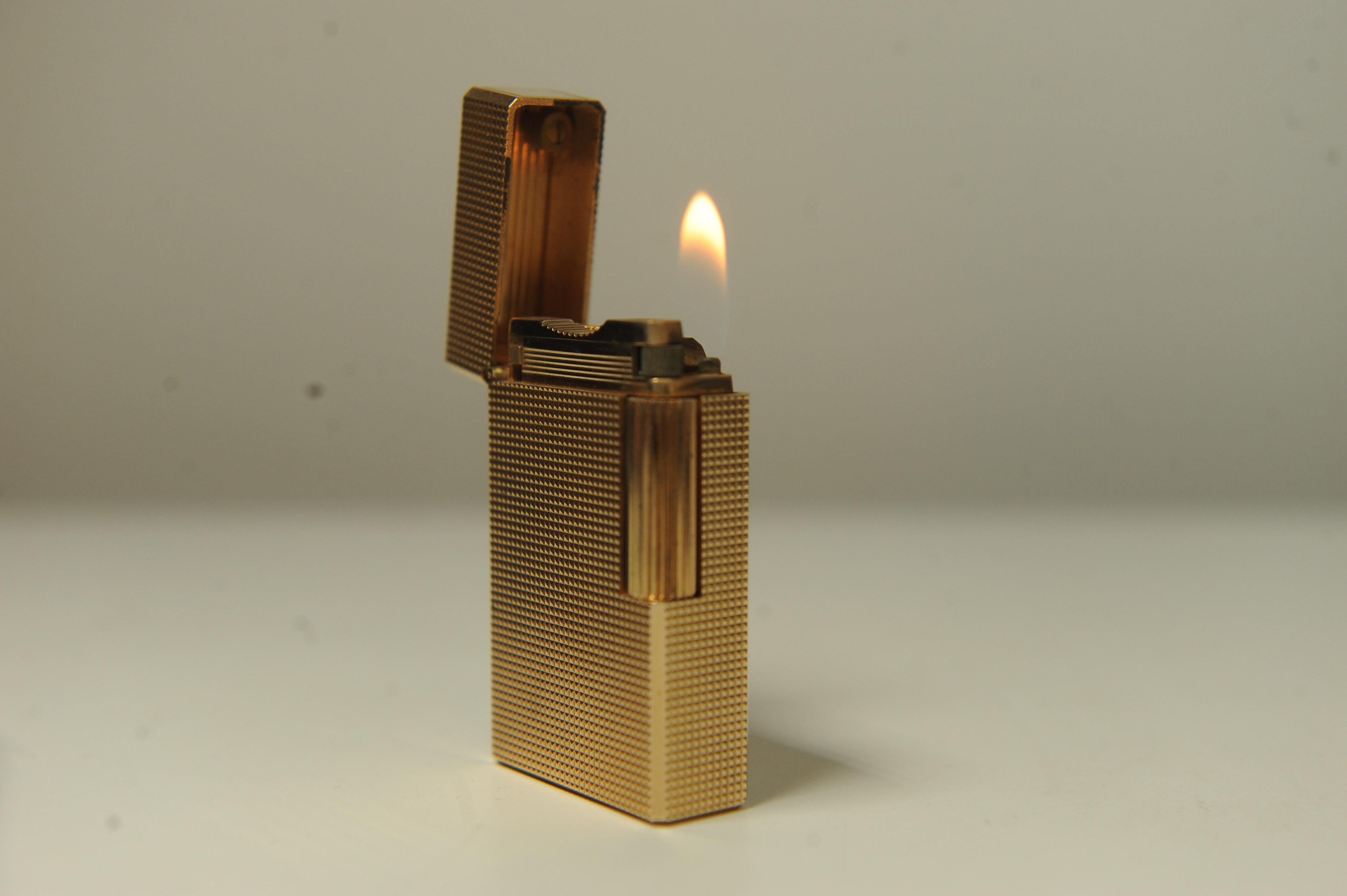Gold Plated S.T. Dupont Ligne 1  Lighter With DuPont Box Francés en venta