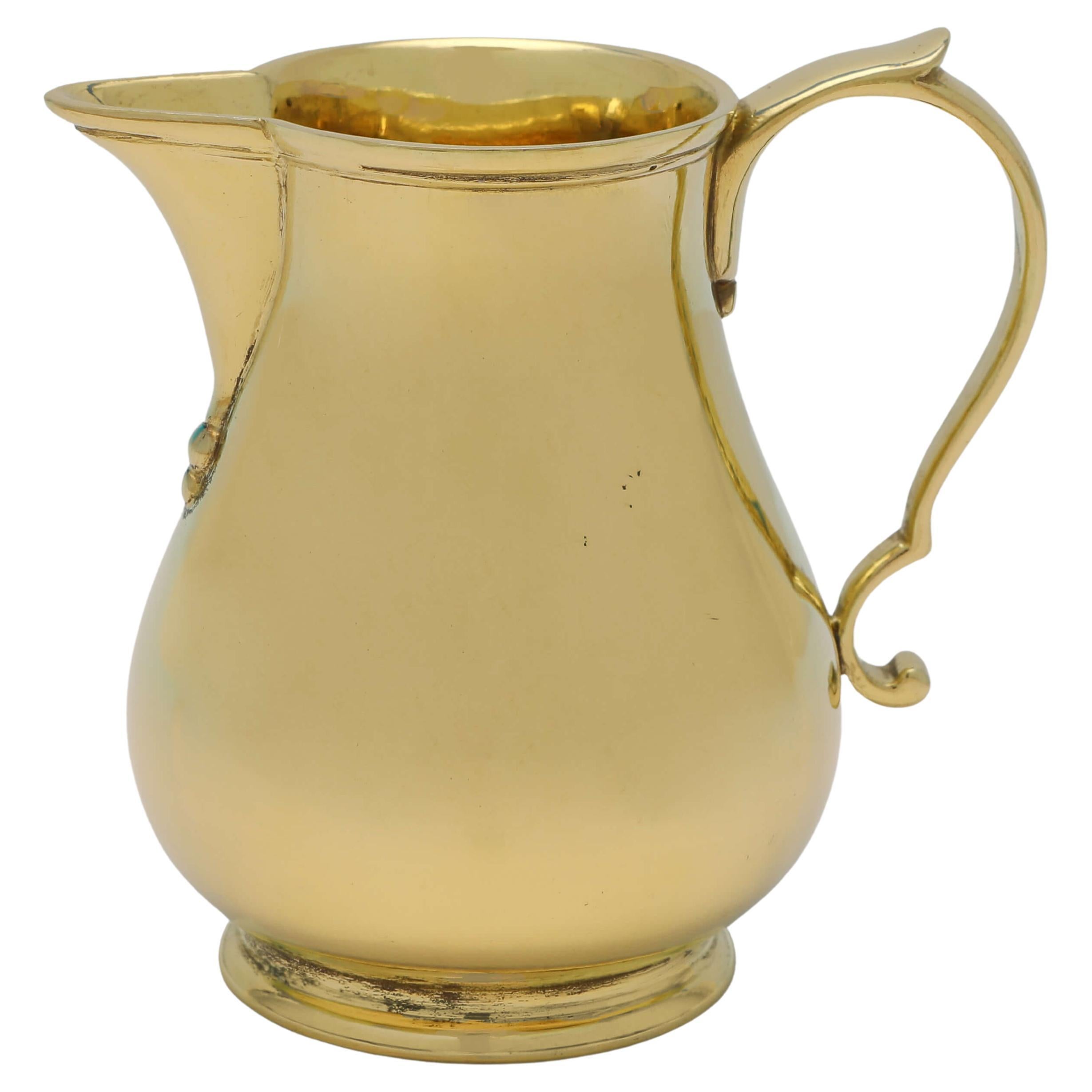Vergoldeter Krug oder Milchkrug aus Sterlingsilber in Creme – Spargelschnabelstil – 1938