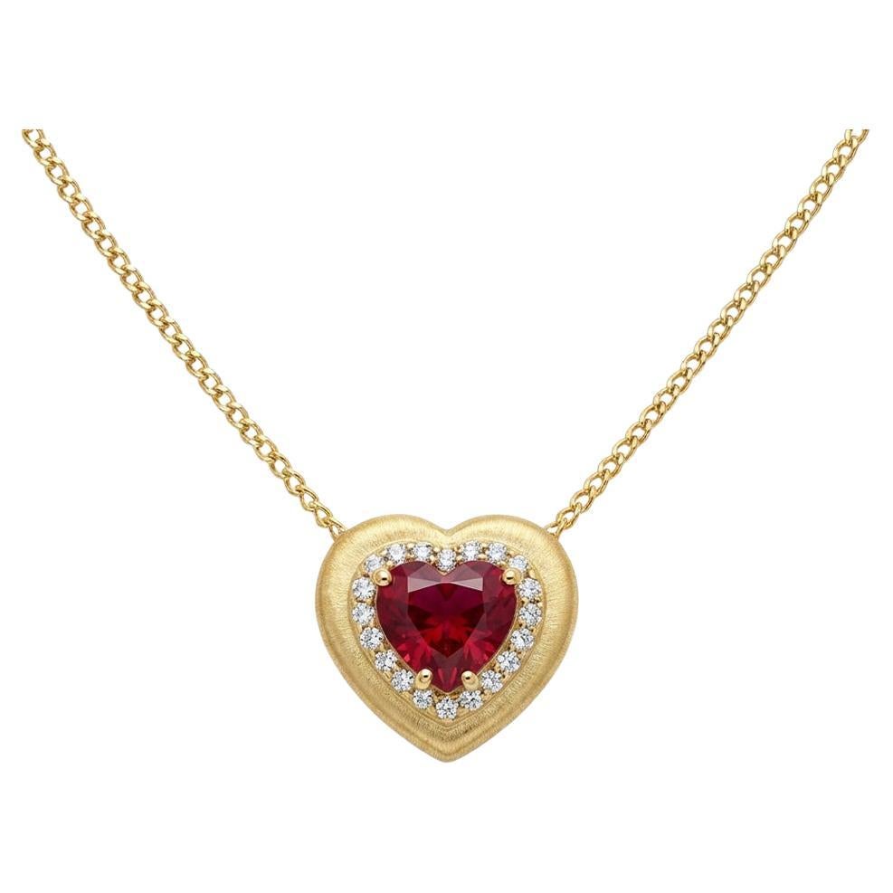 Collana con ciondolo di rubini coltivati in laboratorio in argento placcato oro