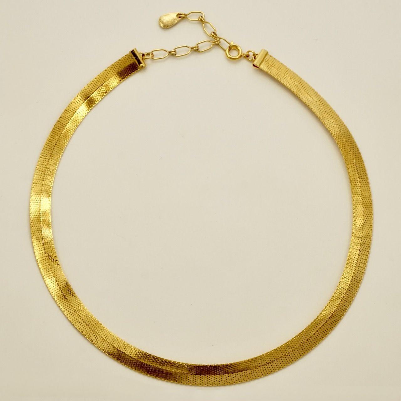 Gold Plated Swirl Design Egyptian Revival Mesh Collar Necklace circa 1980s In Excellent Condition For Sale In London, GB
