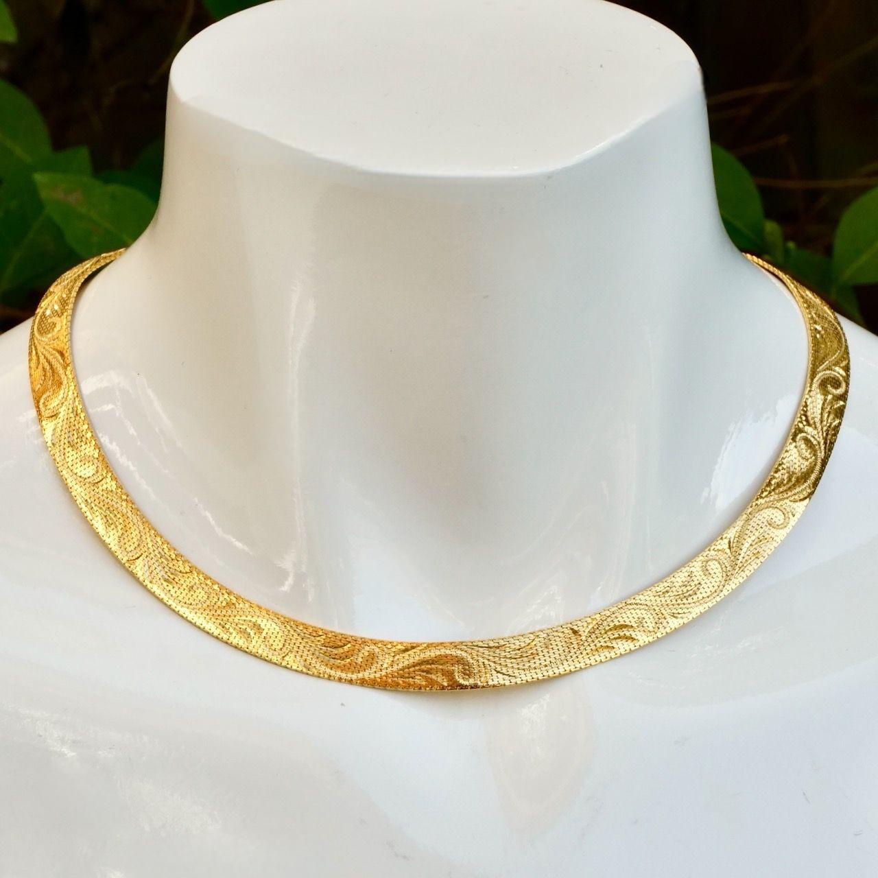 Women's or Men's Gold Plated Swirl Design Egyptian Revival Mesh Collar Necklace circa 1980s