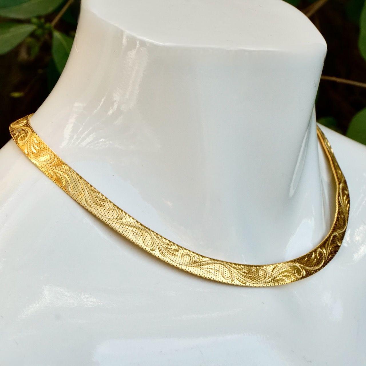 Gold Plated Swirl Design Egyptian Revival Mesh Collar Necklace circa 1980s 1