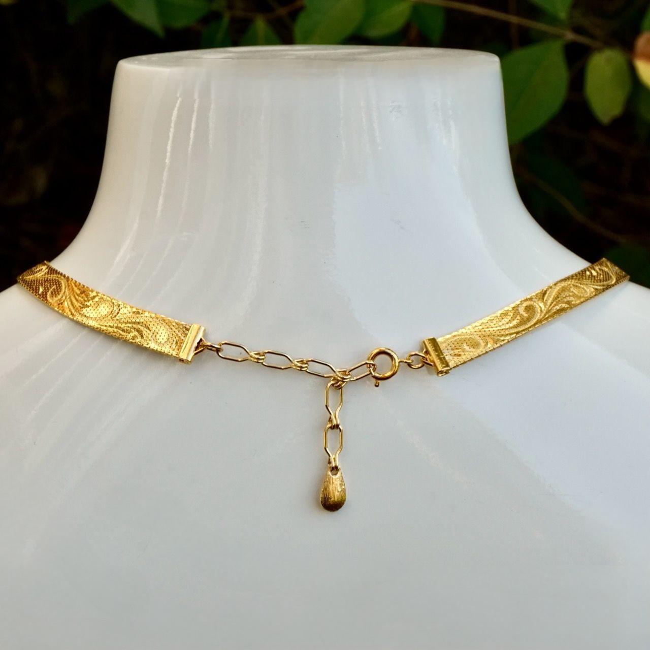 Gold Plated Swirl Design Egyptian Revival Mesh Collar Necklace circa 1980s 2