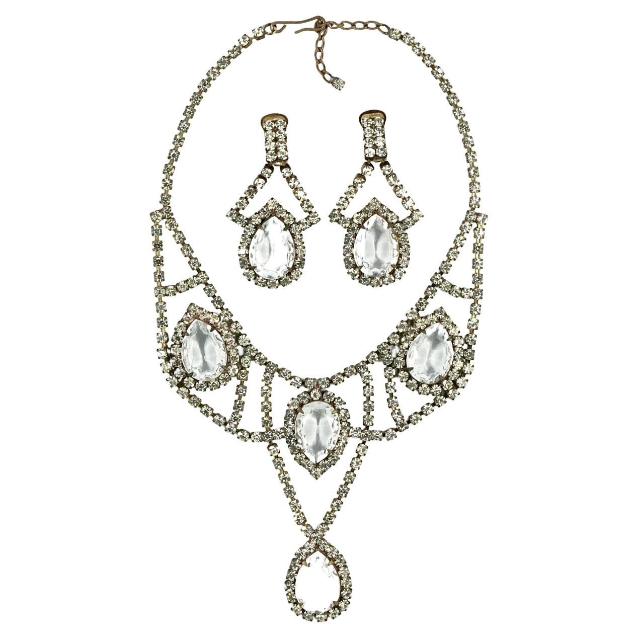 Vergoldete Tränentropfen Strass Statement Halskette und Ohrringe Set ca. 1950er Jahre im Angebot