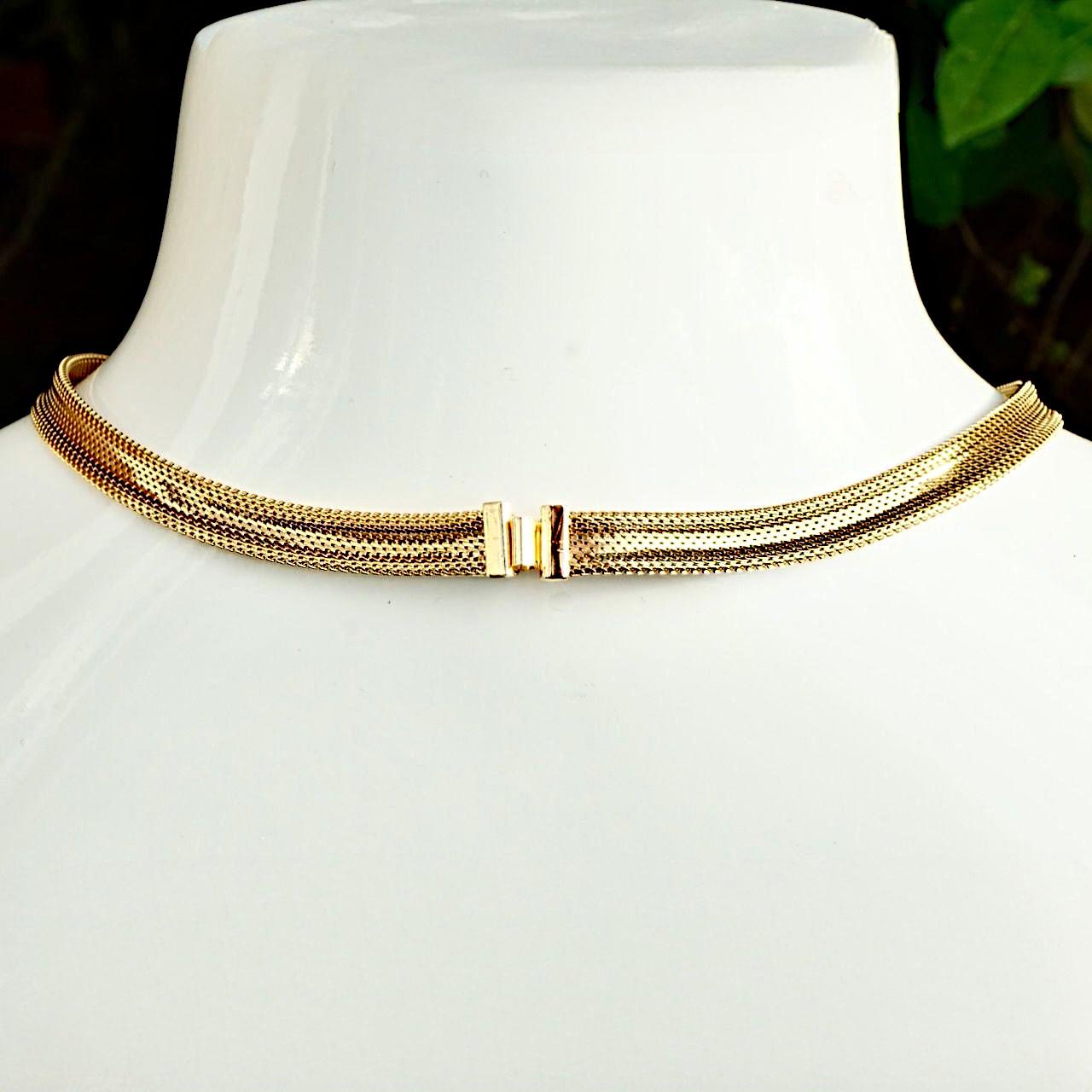 Gold Plated Textured and Shiny Mesh Choker Necklace circa 1980s For Sale 2
