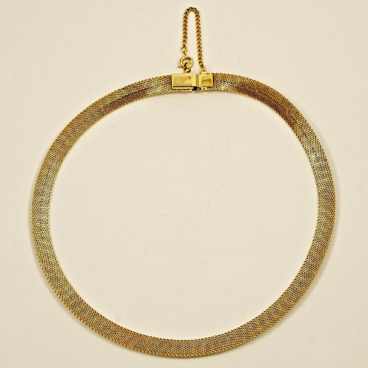 Gold Plated Textured Design Mesh Collar Necklace circa 1980s For Sale 2
