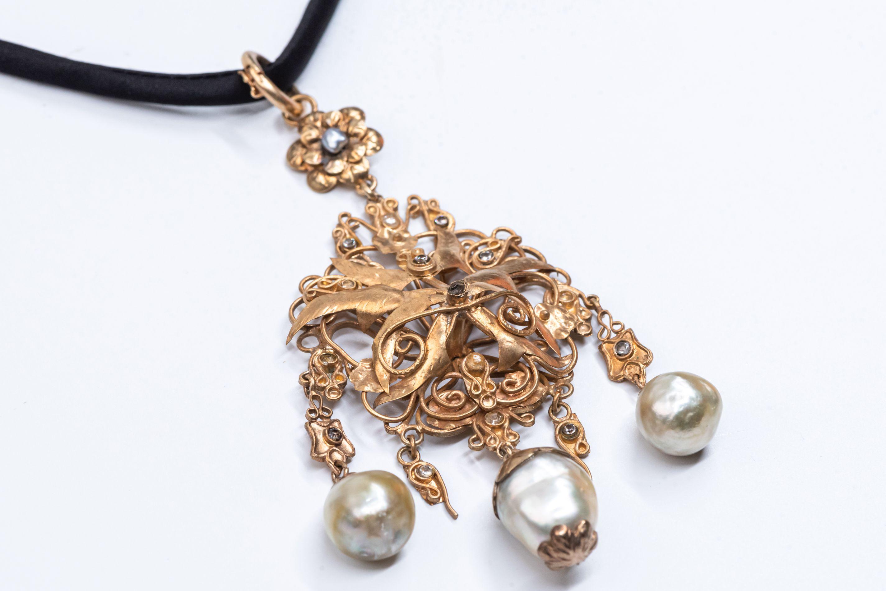 Gold Plated Vintage Intan Diamond Pendant Baroque South Sea Pearl Necklace Enhan For Sale 3