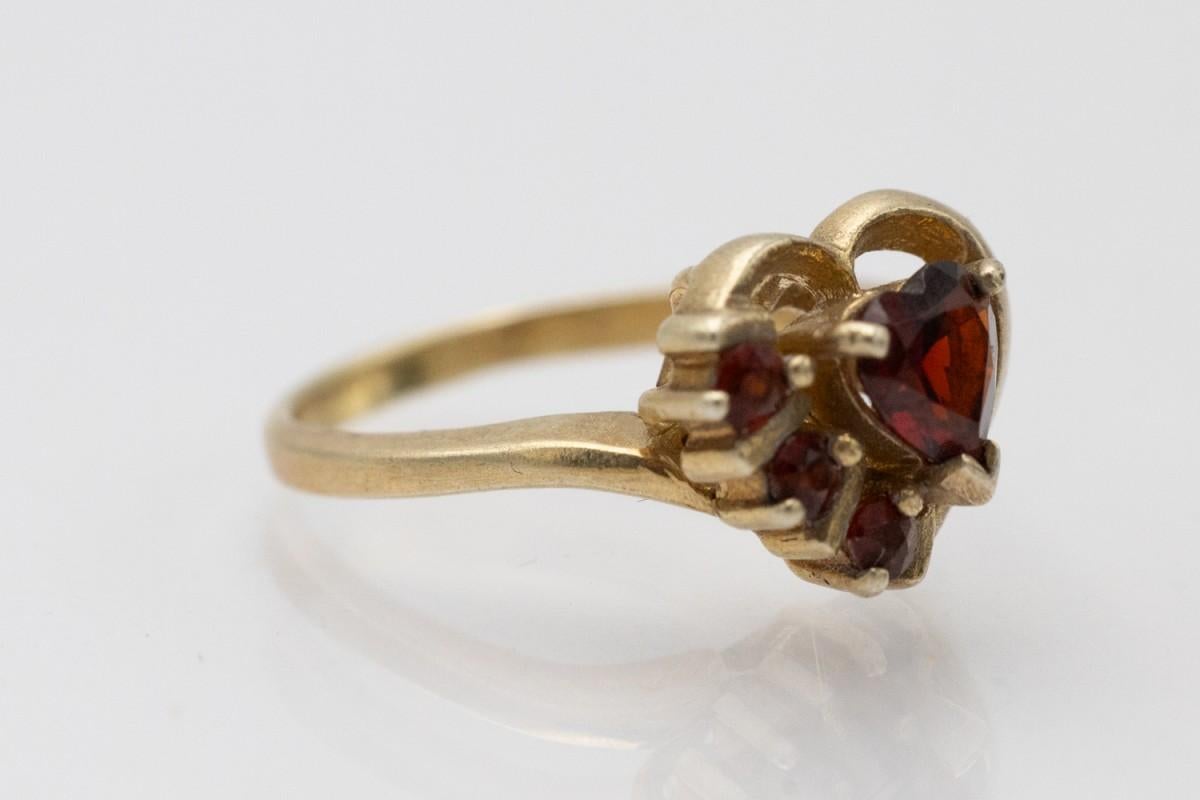 Heart Cut Gold plated vintage ring with garnet heart For Sale